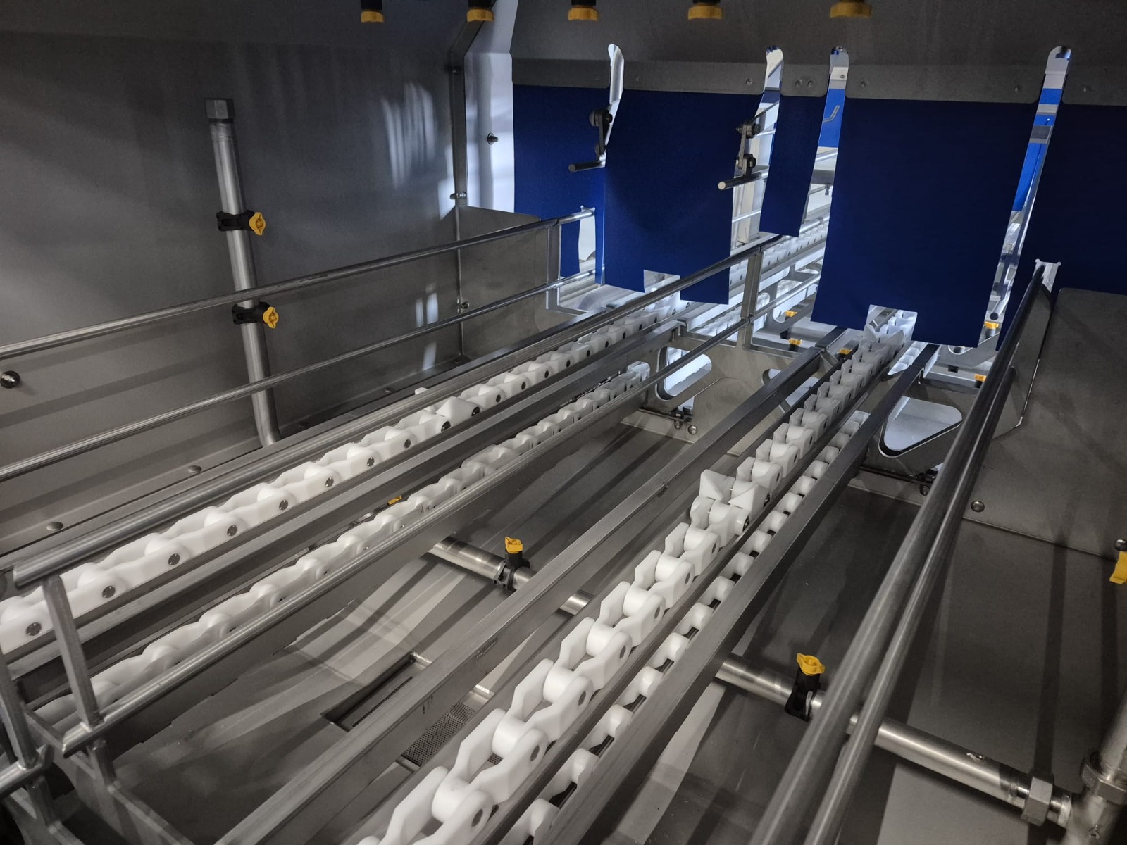 Unifortes UNI-W350.100H + UNI-D200.100 Машина для мойки ящиков и кассет