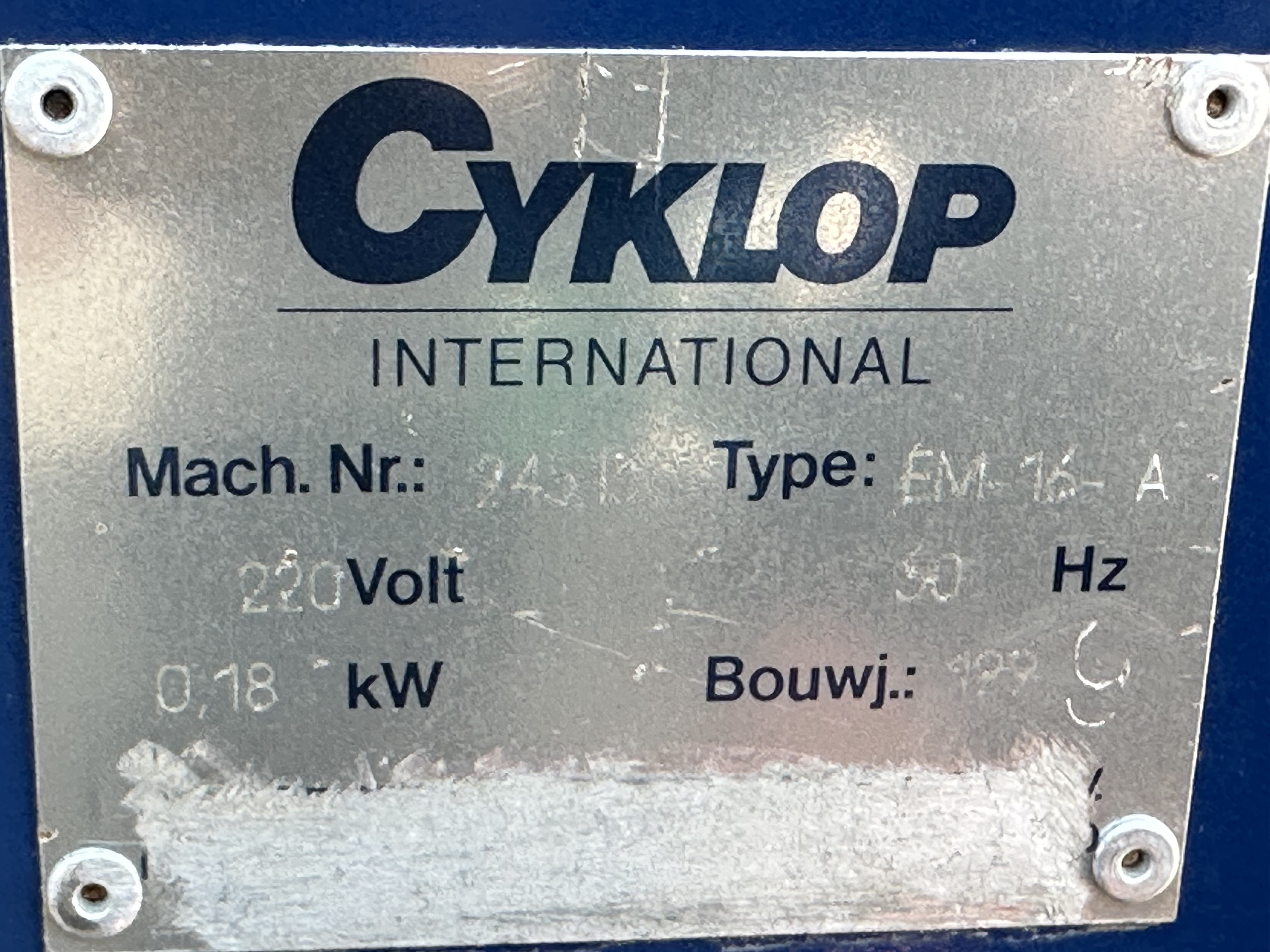 Переплетная машина Cyklop