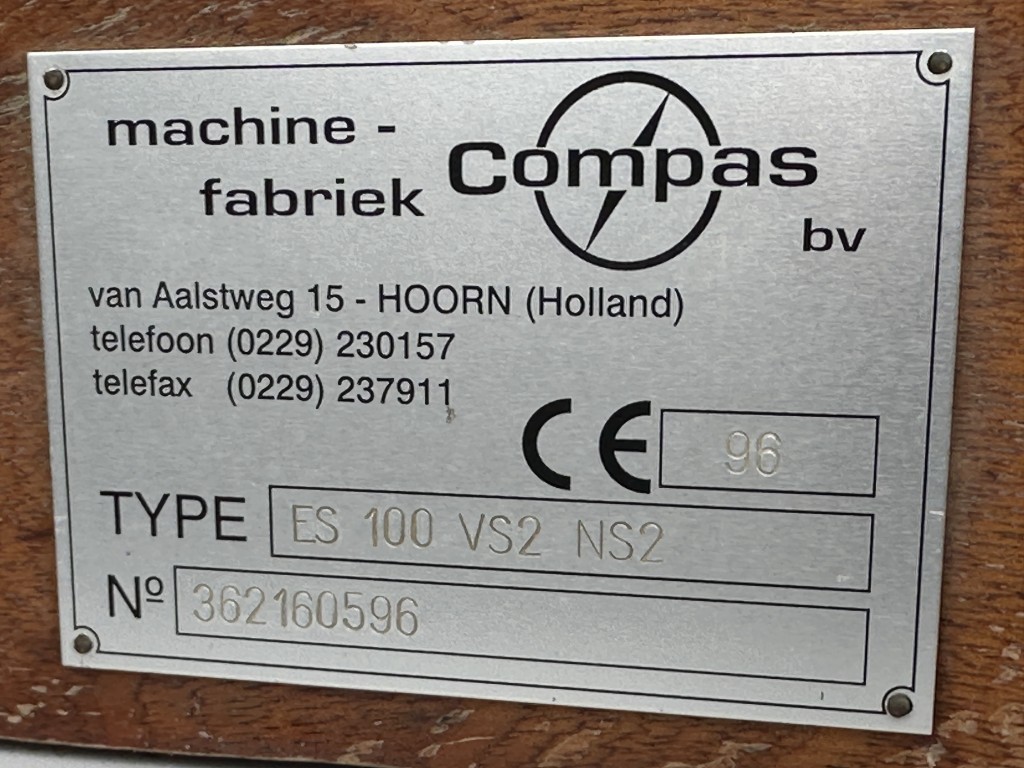 Compas ES 100 VS2 NS2 Сортировочная машина для луковиц цветов и брюссельской капусты
