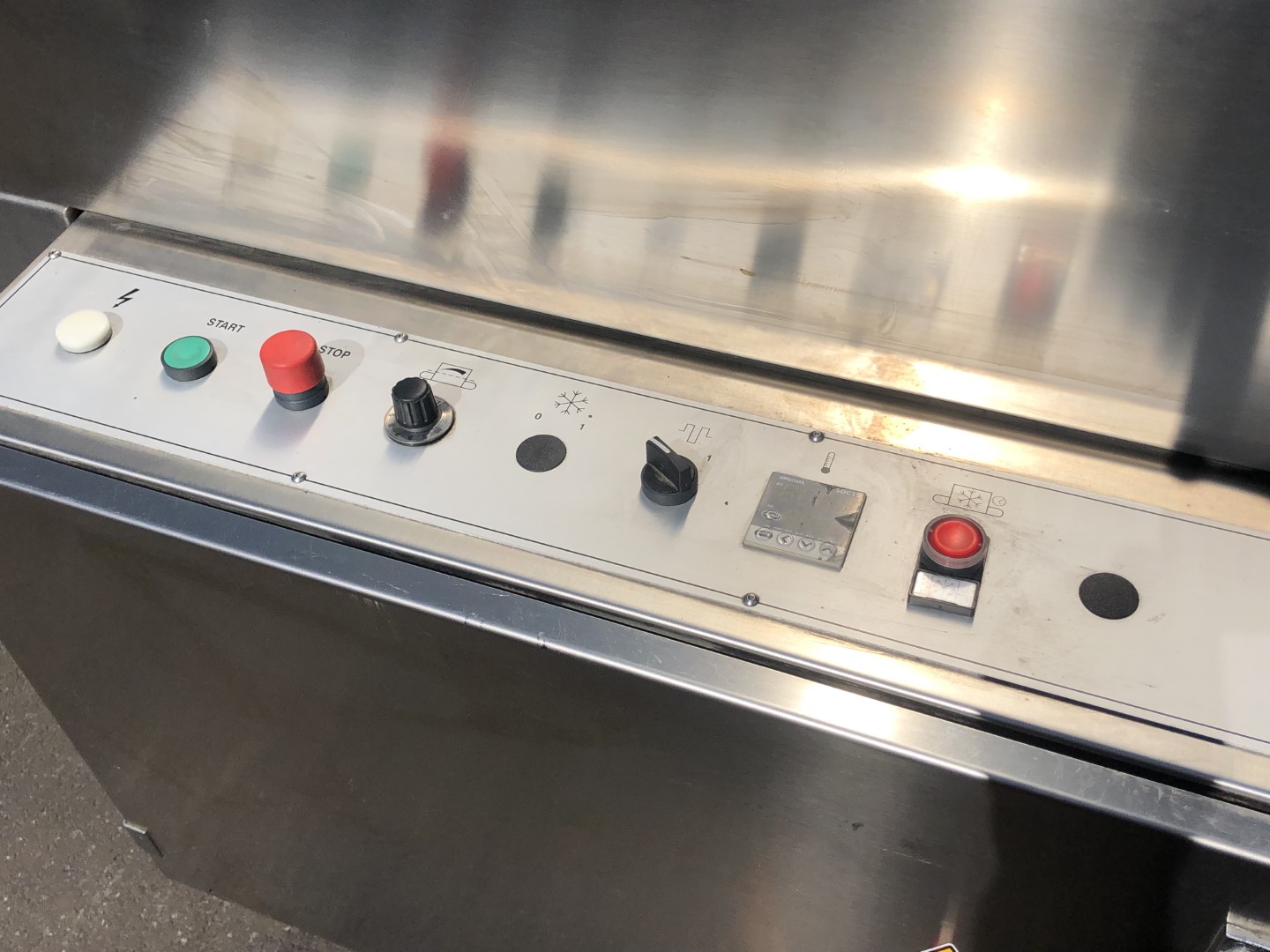 ����������� ������ Ulma PV-350 � �������������� ��������