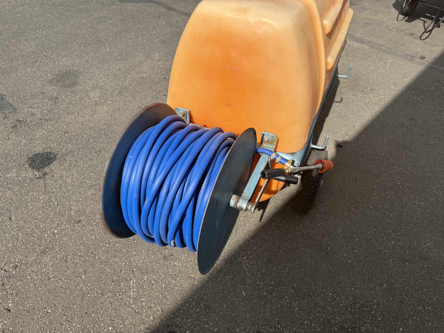 Empas 37-55-600F Опрыскивательная тележка 600 л