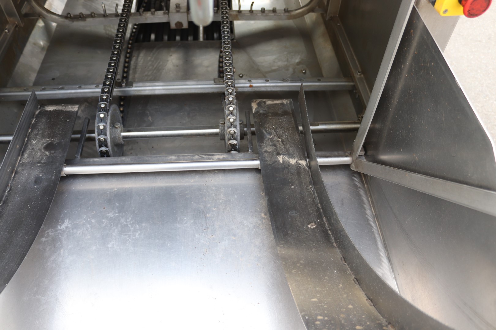 Mafo 230M industrial crate and tray washer with 1,6M dryer