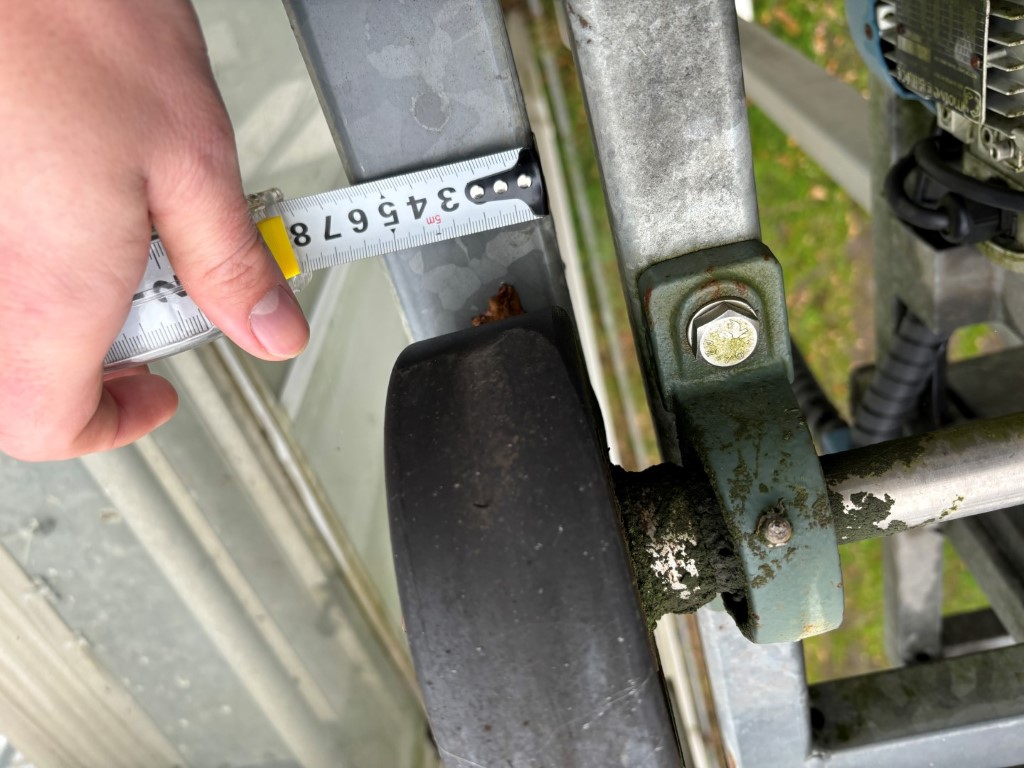Besseling Roofmaster 400 Машинa для мойки крыш теплиц