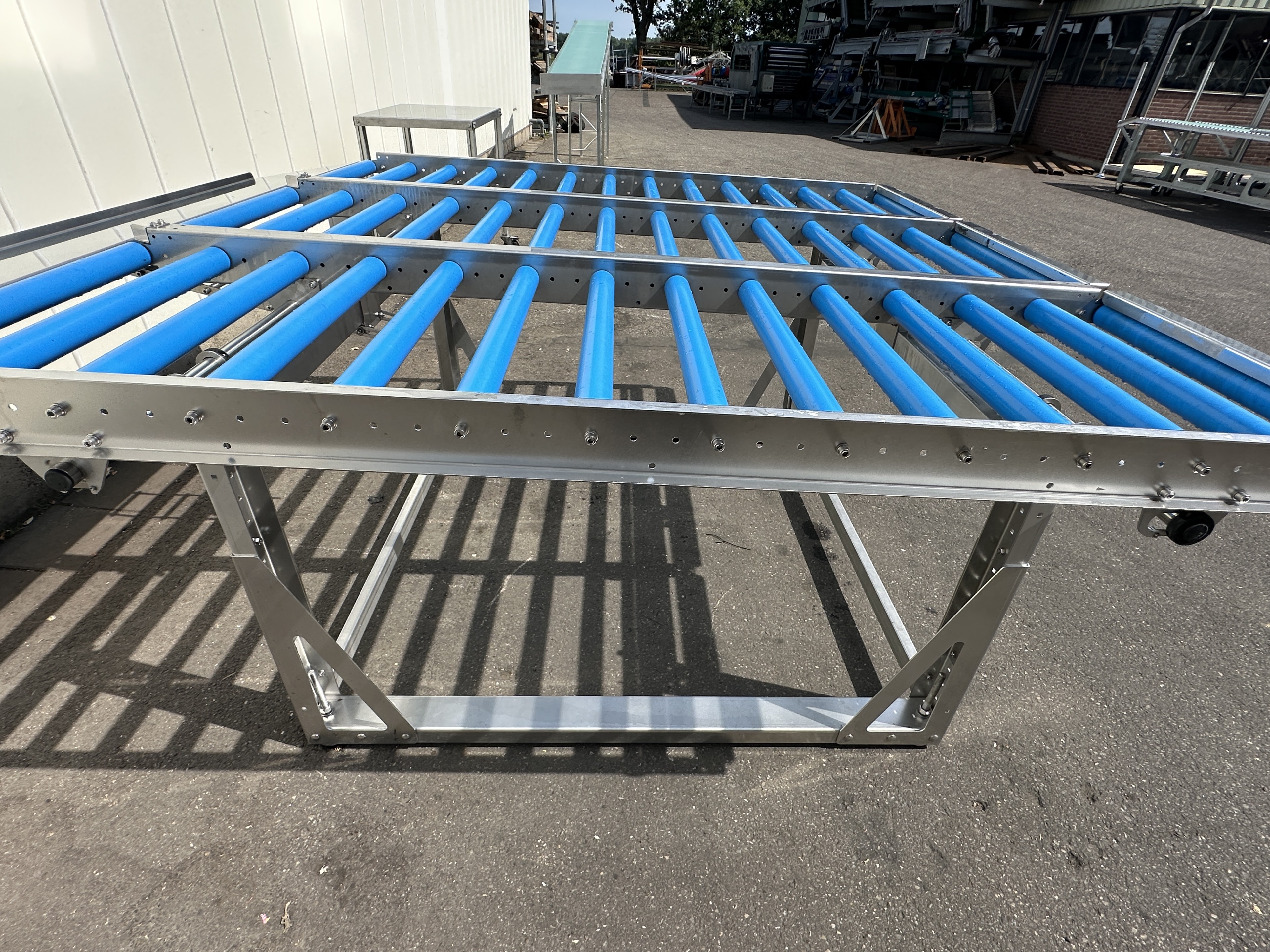 Het Packhuys Производственная и упаковочная линия 3 роликовых конвейера 200 x 62 см + стол 40 см