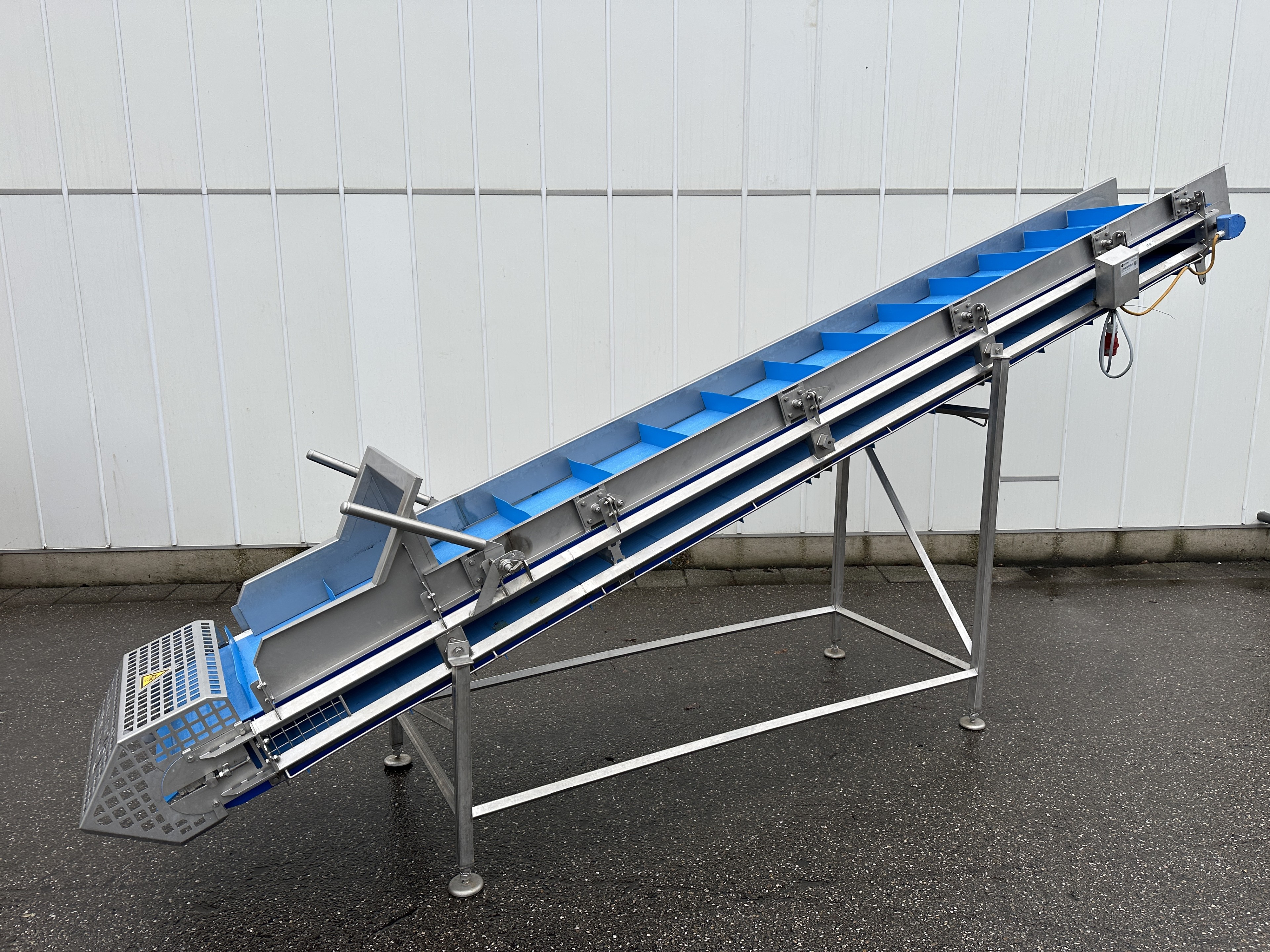 Innotec Systems Элеваторный конвейер 500 х 50 см
