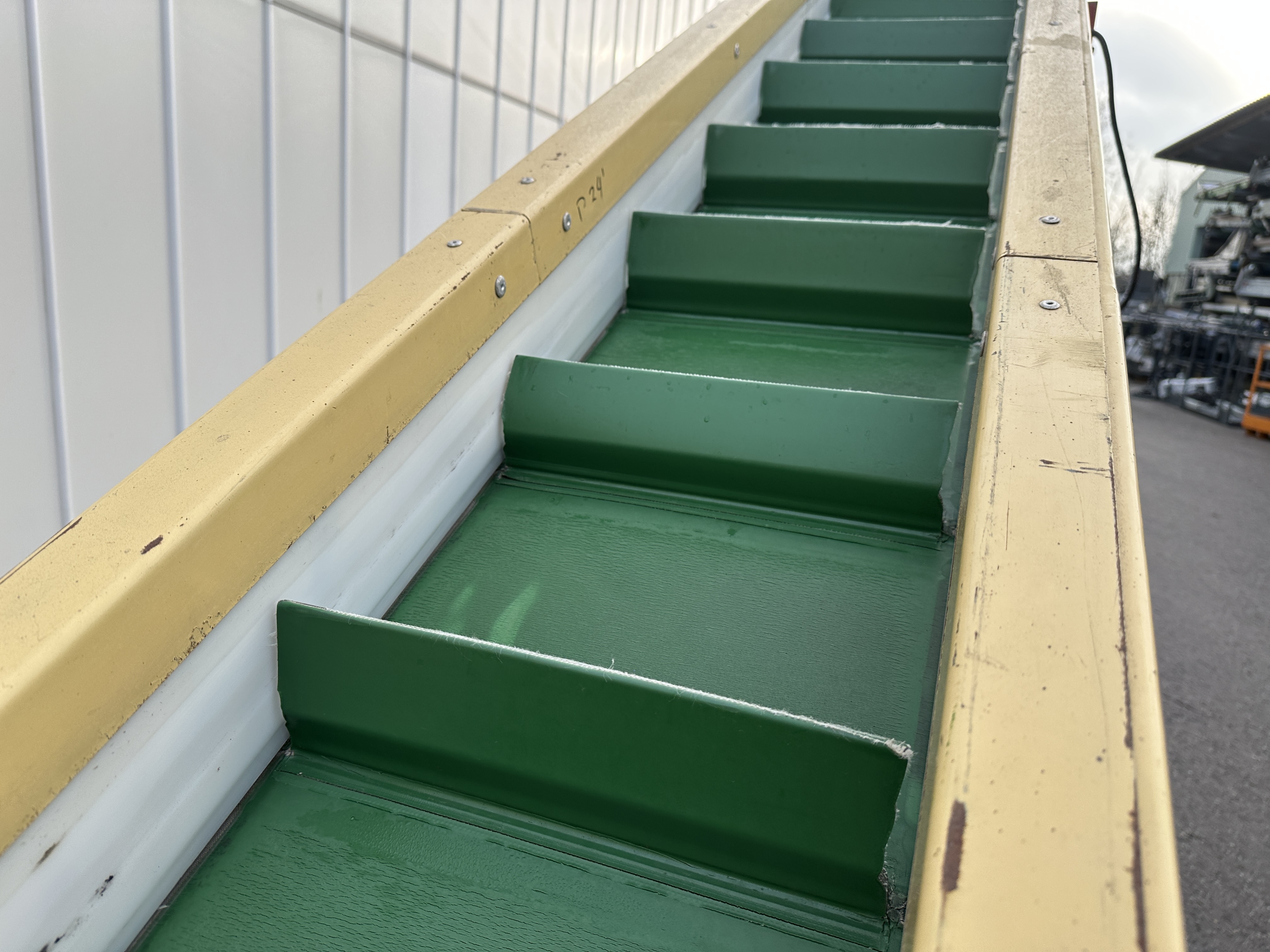 Propak EL400 Элеваторный конвейер с изломом