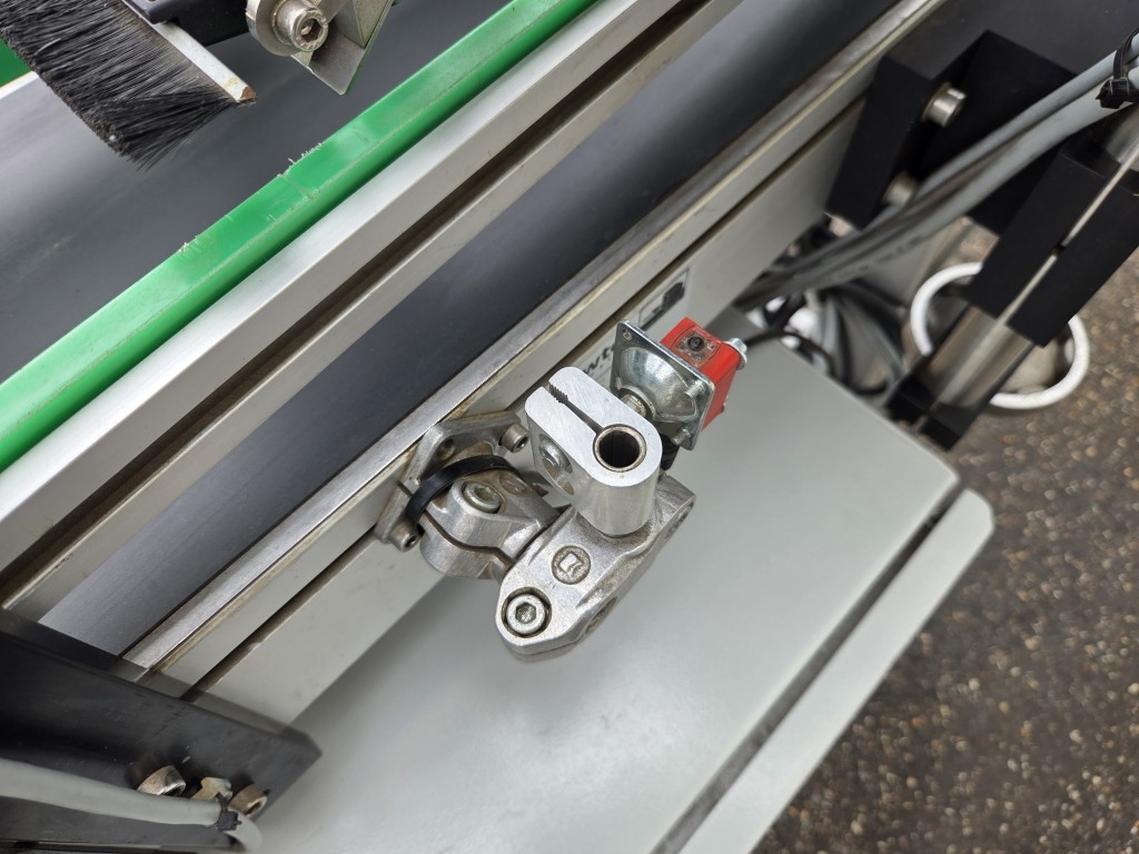 Fischer Flex Unit F4000 LH Этикеровочная машина