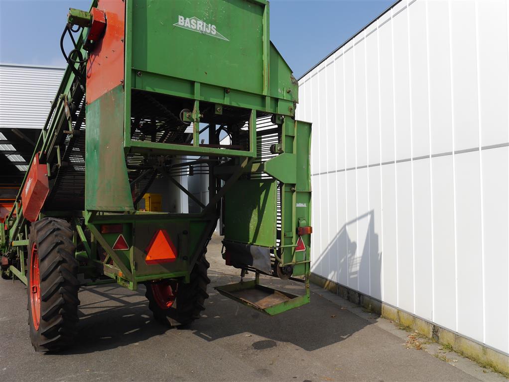 Basrijs ������� ��� ��������, ����� ��� ��������