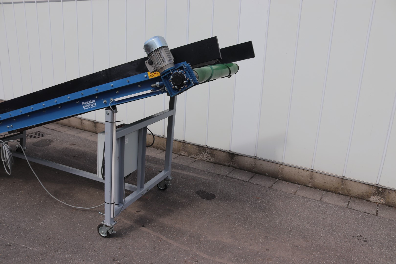 Лифт Piekstra 380 x 100 см