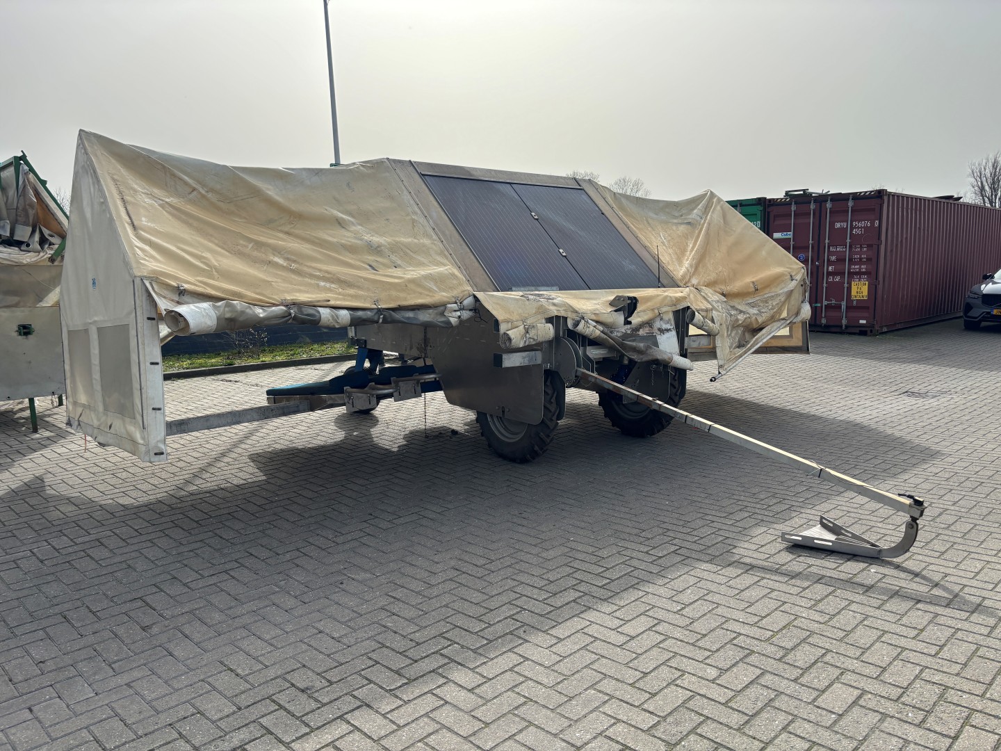 De Jongh Machines Solar Прополочная грядка / платформа для прополки – 8 человек, с электрическим приводом.