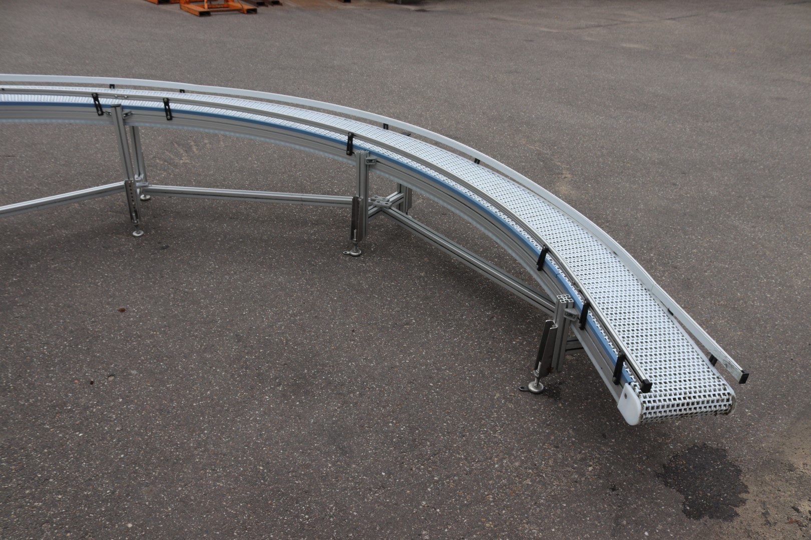 BCK curved conveyor 180°
