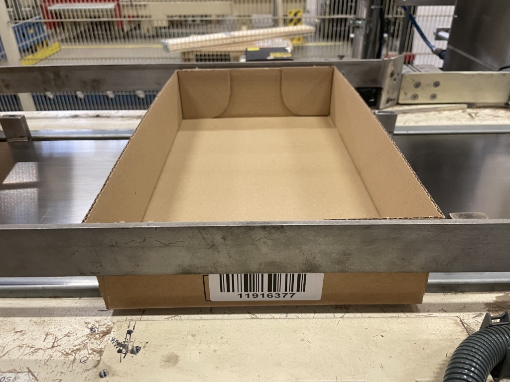 Sealed Air B+ BA20 Mашина для формовки картонных коробок и кассет с наклейкой, подъемником и сборным конвейером