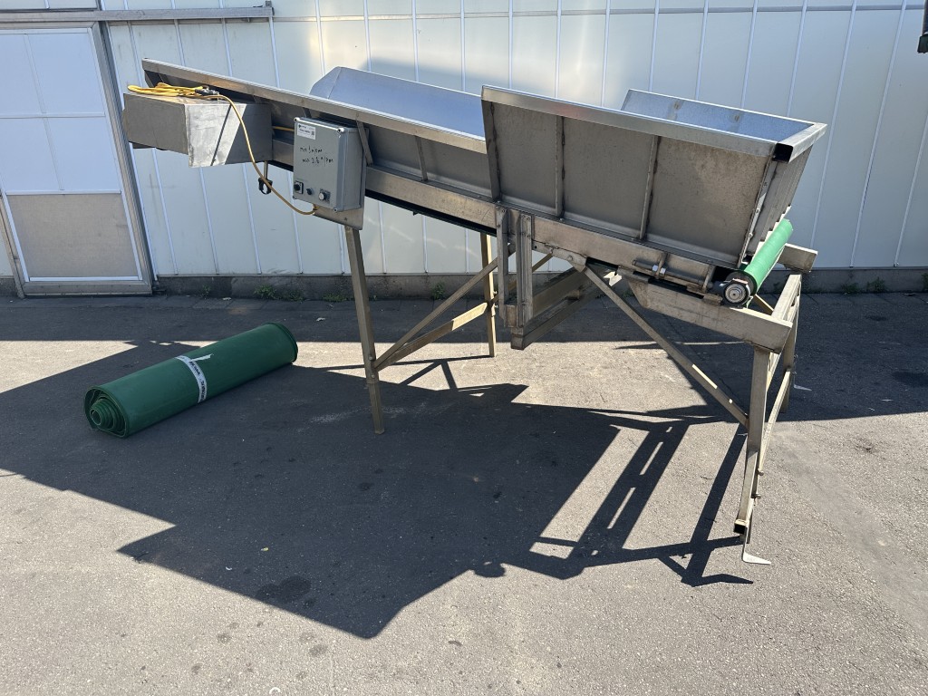 Дозирующий бункер 310 х 125 см