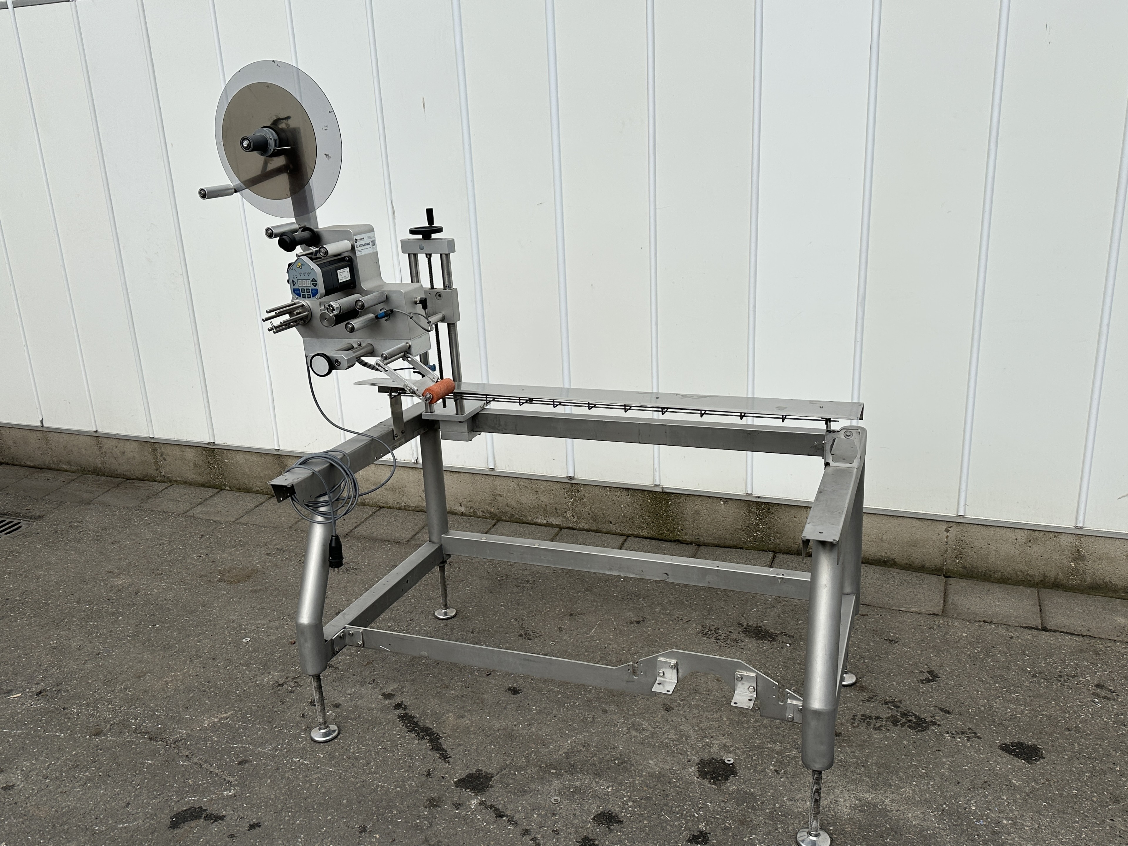 ELS Labeling systems AK3-EB-SCBS201 Этикеровочная машина