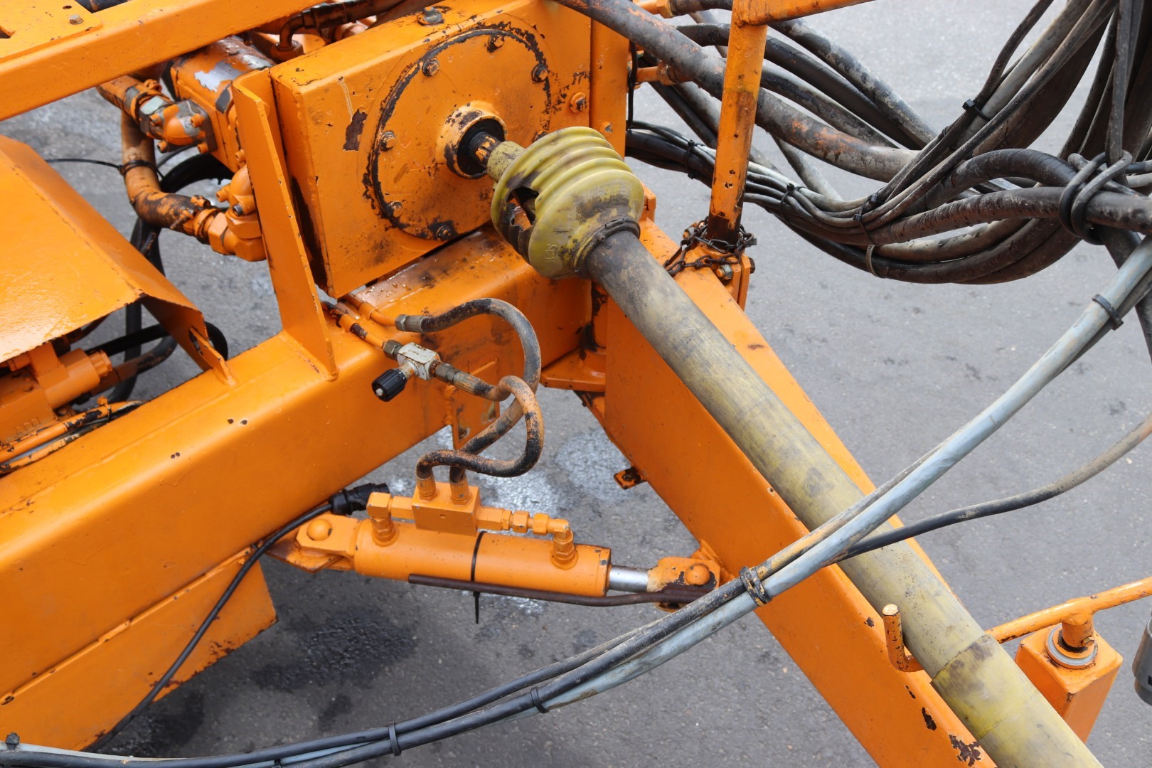 Vecon-RVL carrot harvester 2 rows
