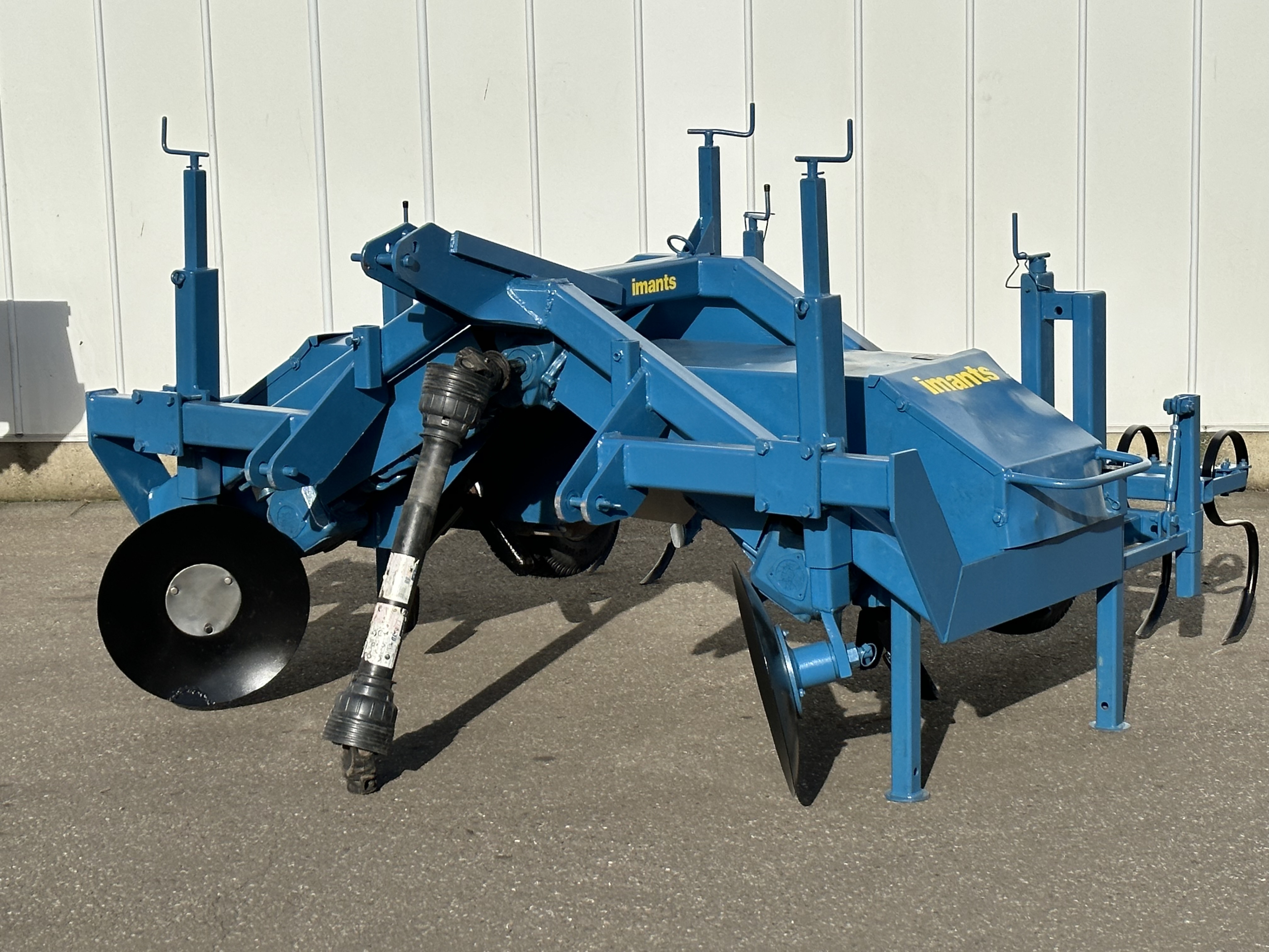 Imants IRF-III hillformer for asparagus