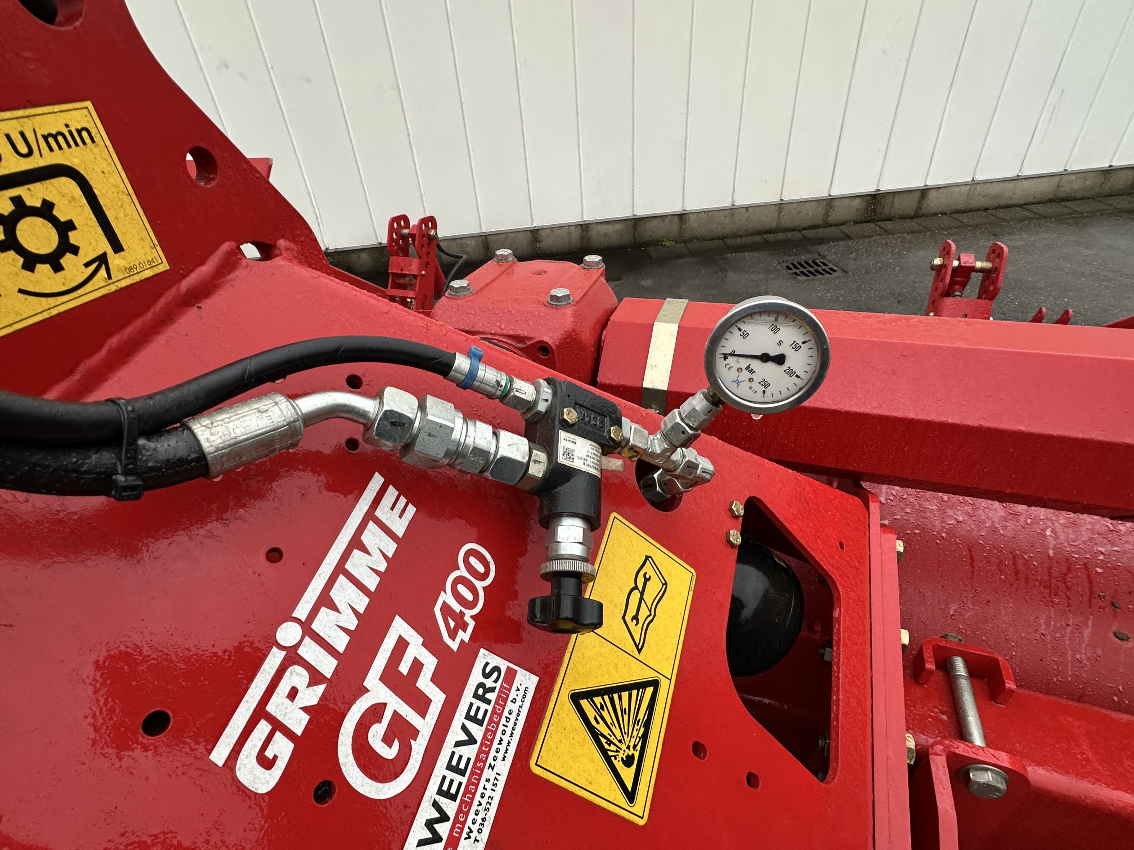 Grimme GF400 Грядо-/гребнеобразователь 4 x 75 см, с формирователями холмов из нержавеющей стали.