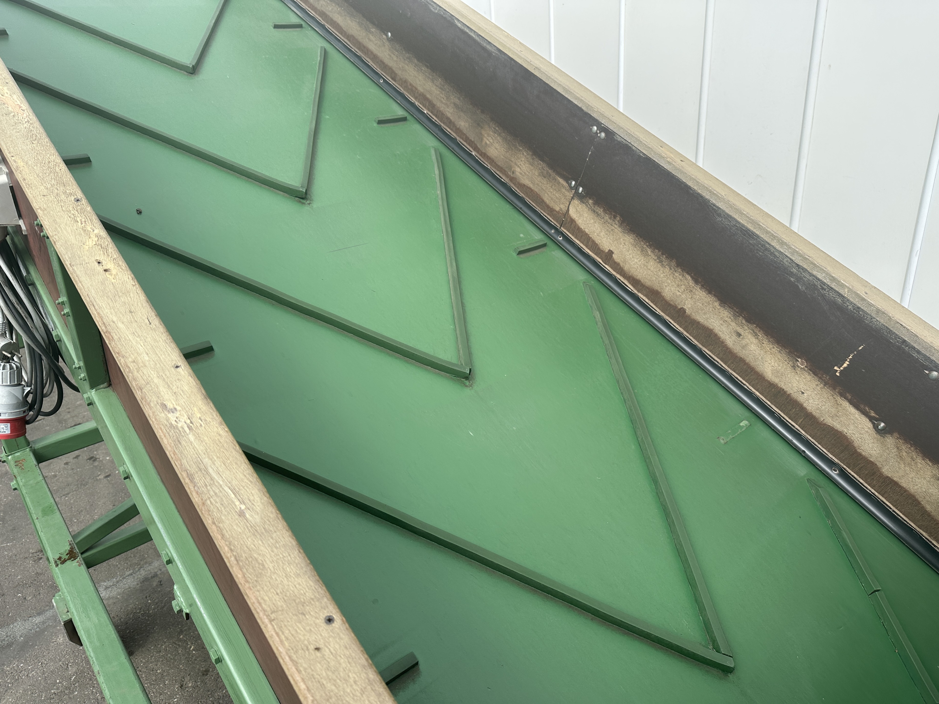 Schouten BDE-100 ���������� ������ 430 x 100 ��