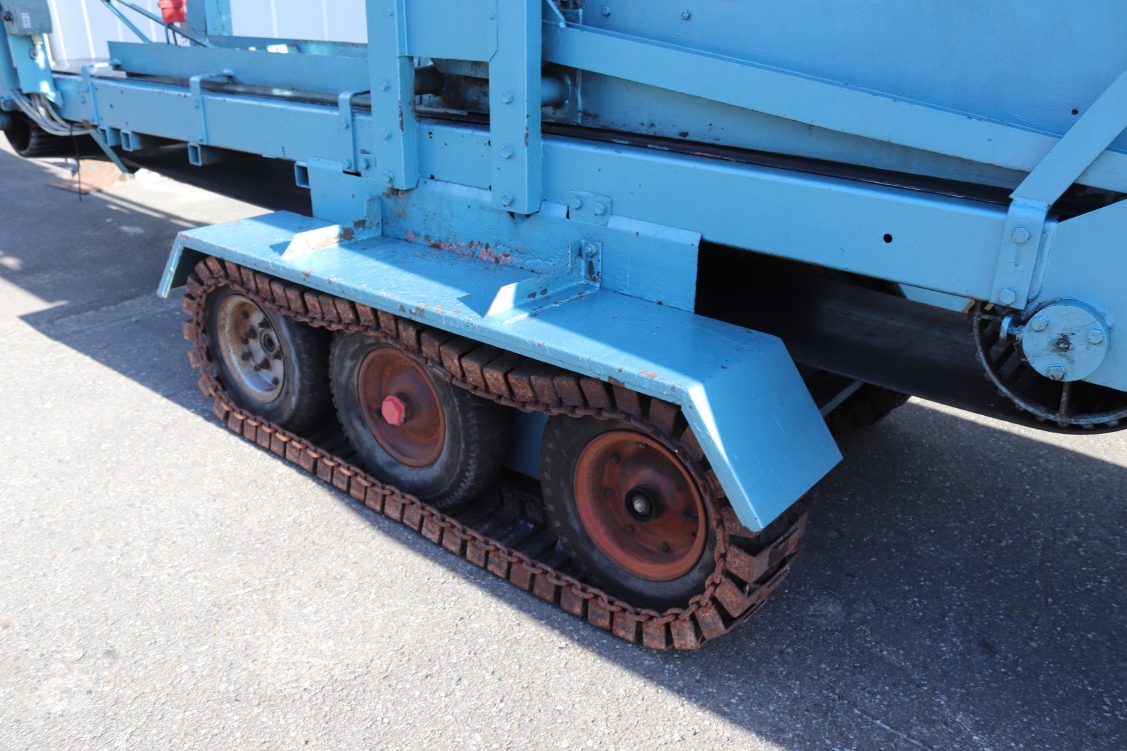 Visser / Dewa selfdriven soilblocking machine