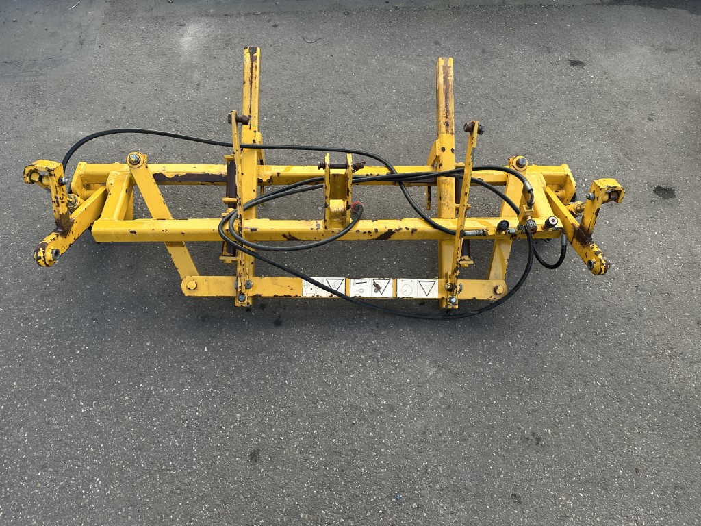 Rumptstad RSQ2000 Пропашной агрегат, 6-рядный с 7 элементами и гидравлическим передним подъемом