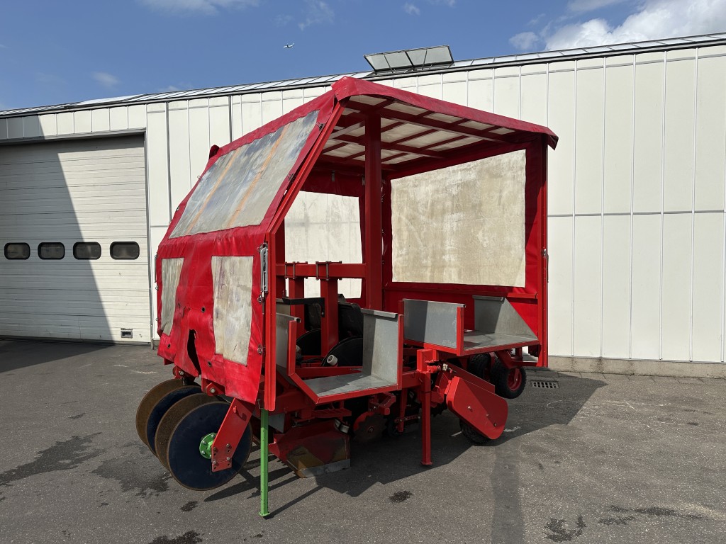 Elco ������ ��� ������� � ����� 4 ���� � �������