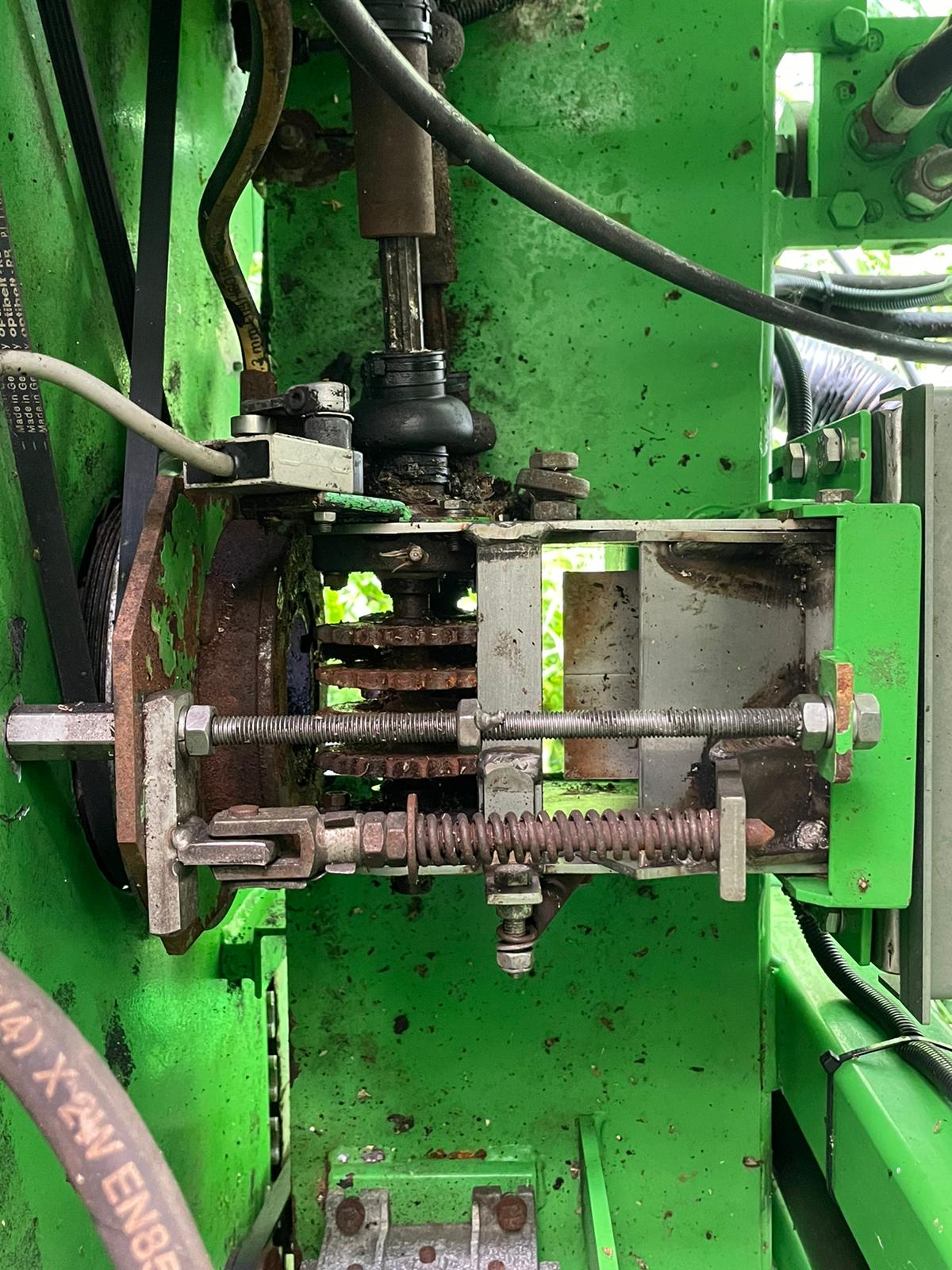 Tumoba SP3 harvester for Brussels sprouts with 3 rows