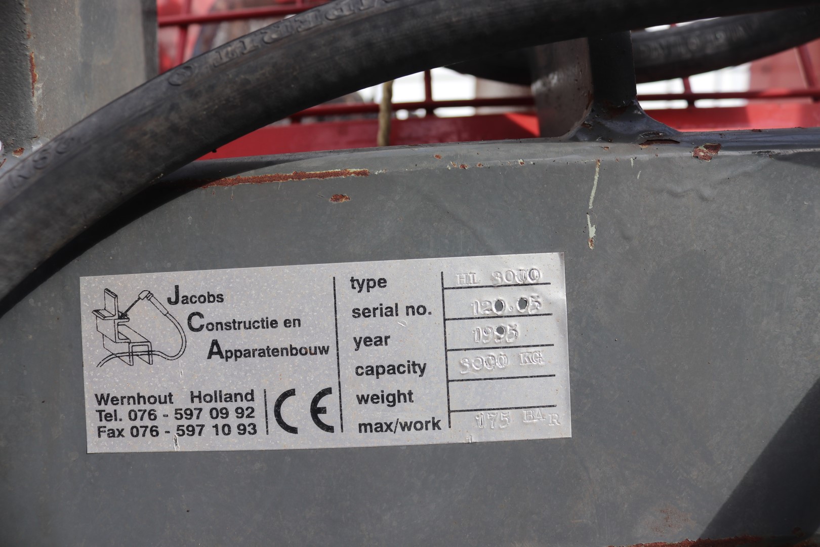 Jacobs hydraulic winch with Thilot under cutter