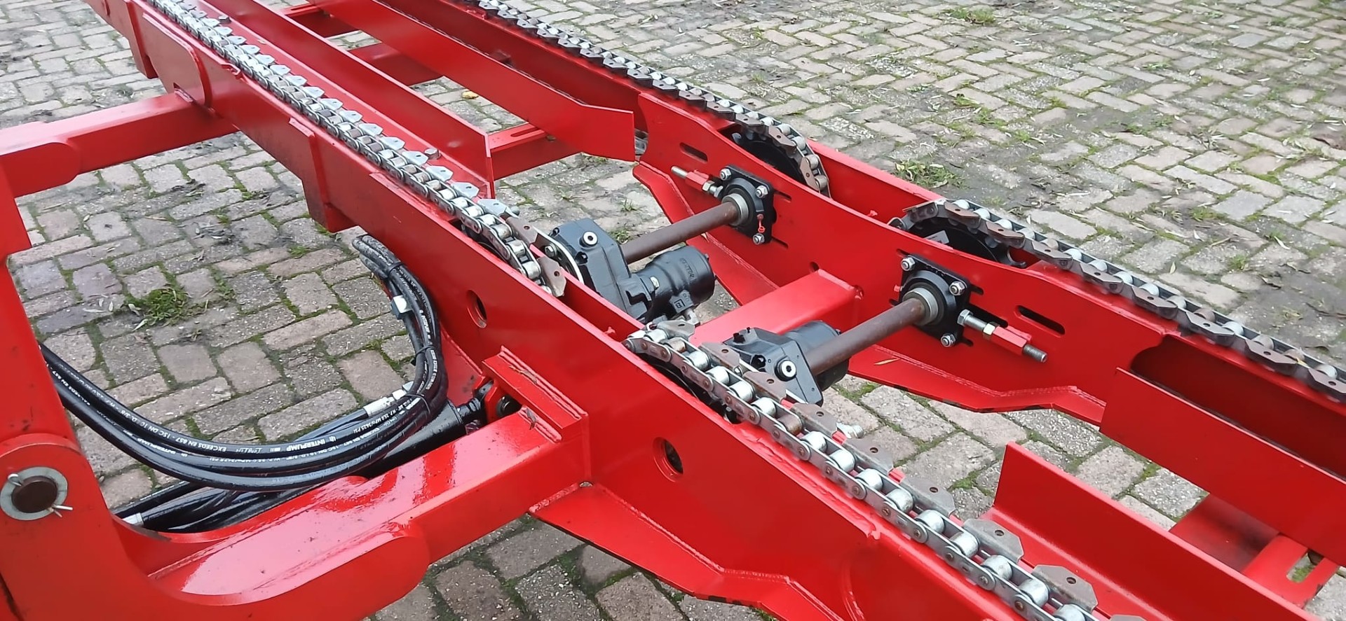 Asa-Lift PO 335-A Однорядный верхний подъемник, комбайн для уборки фенхеля с автоматической подачей рассады в ящики.