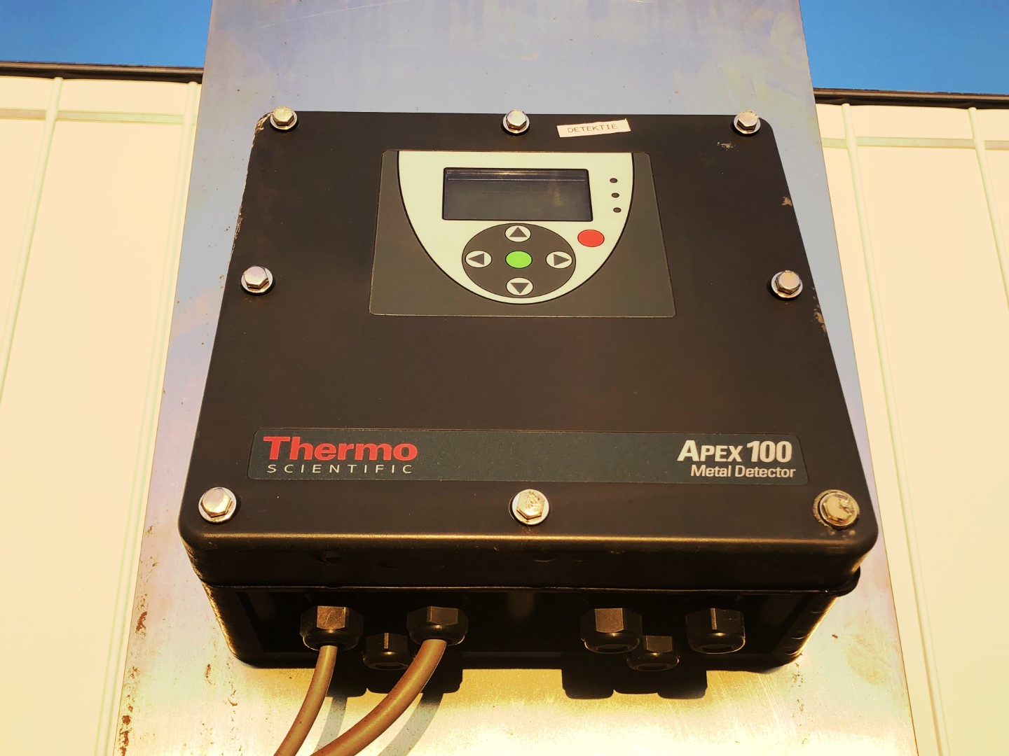 ��������������� Thermo Scientific Apex 100