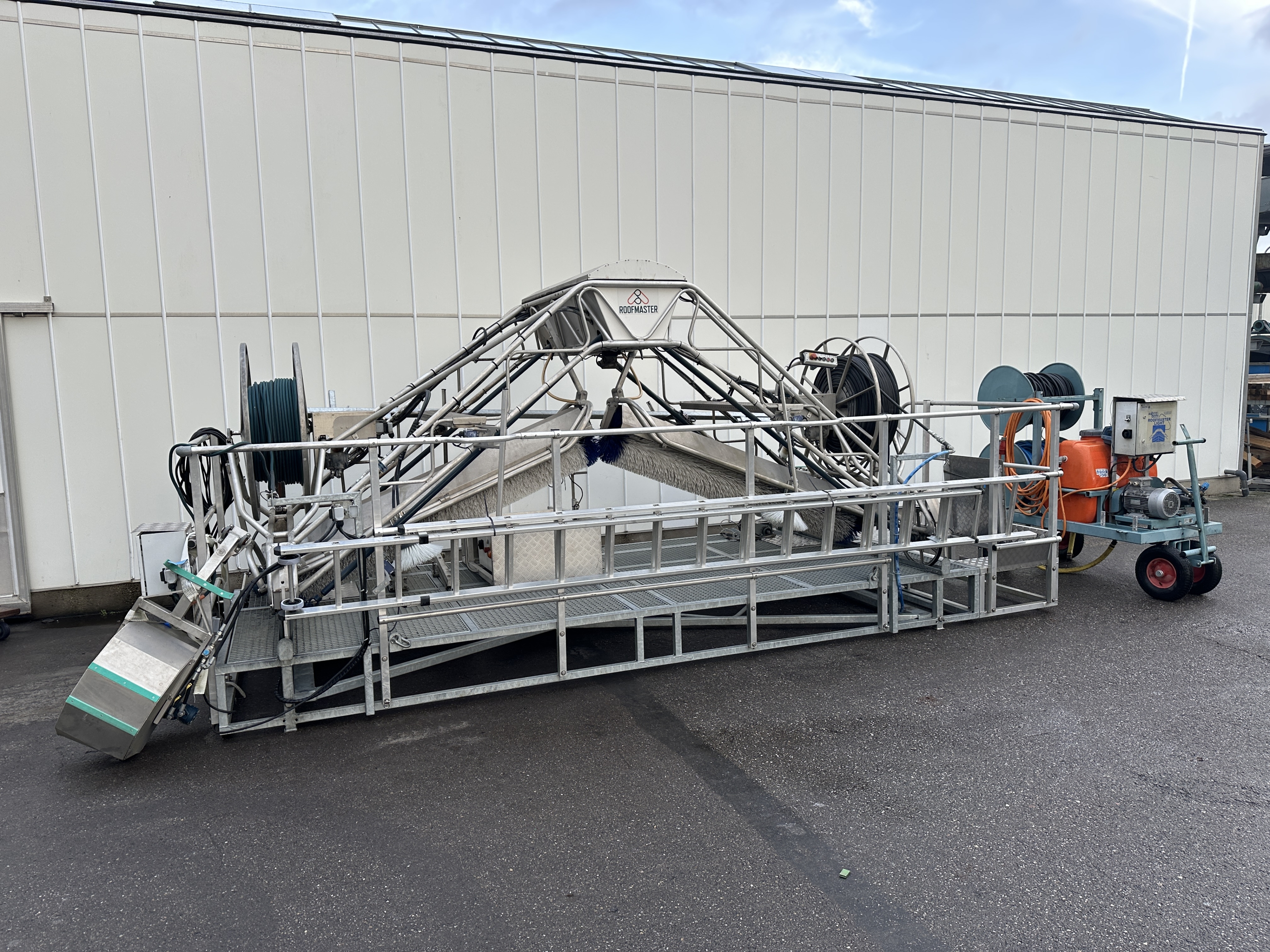 Besseling Roofmaster 400 Машинa для мойки крыш теплиц