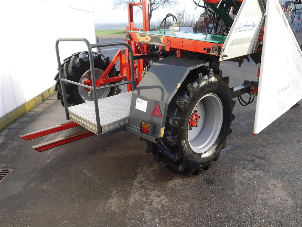 VanHoucke leek harvester topbeltlifter