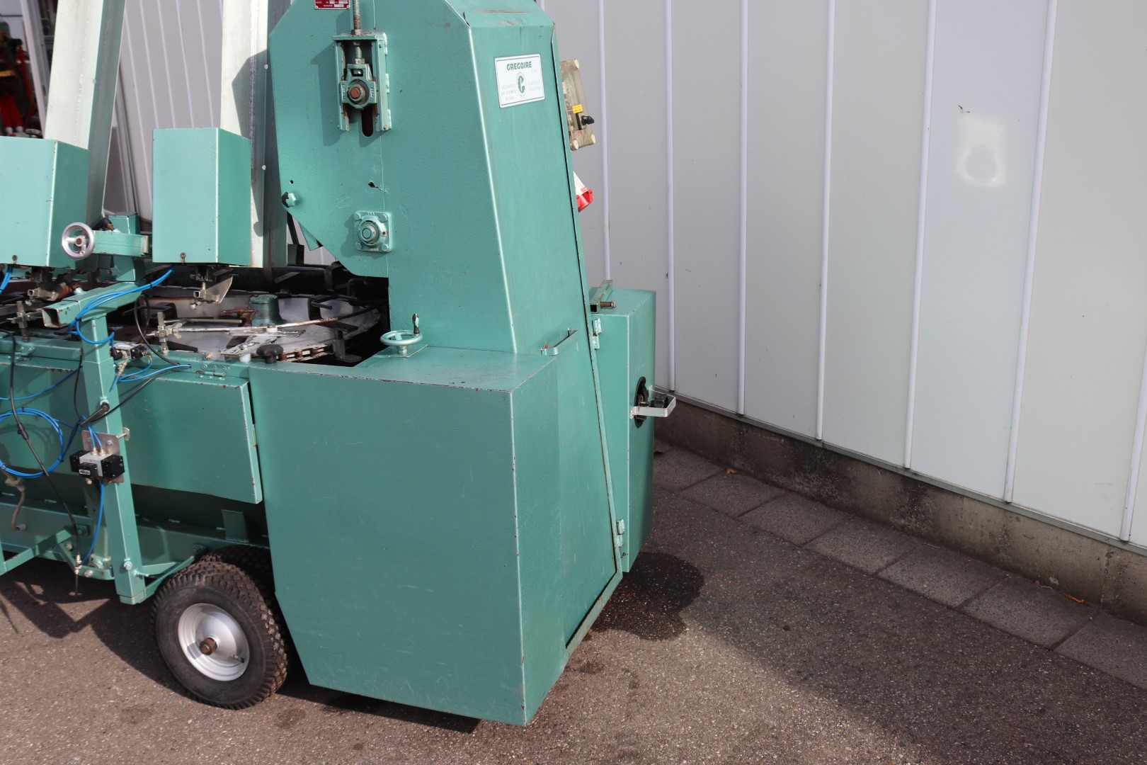 Heto H14 potting machine with potdispenser