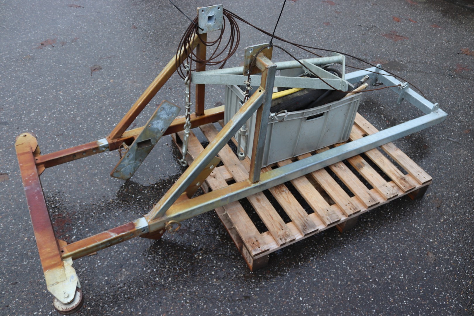 Van den Beucken aluminium harvesting conveyor
