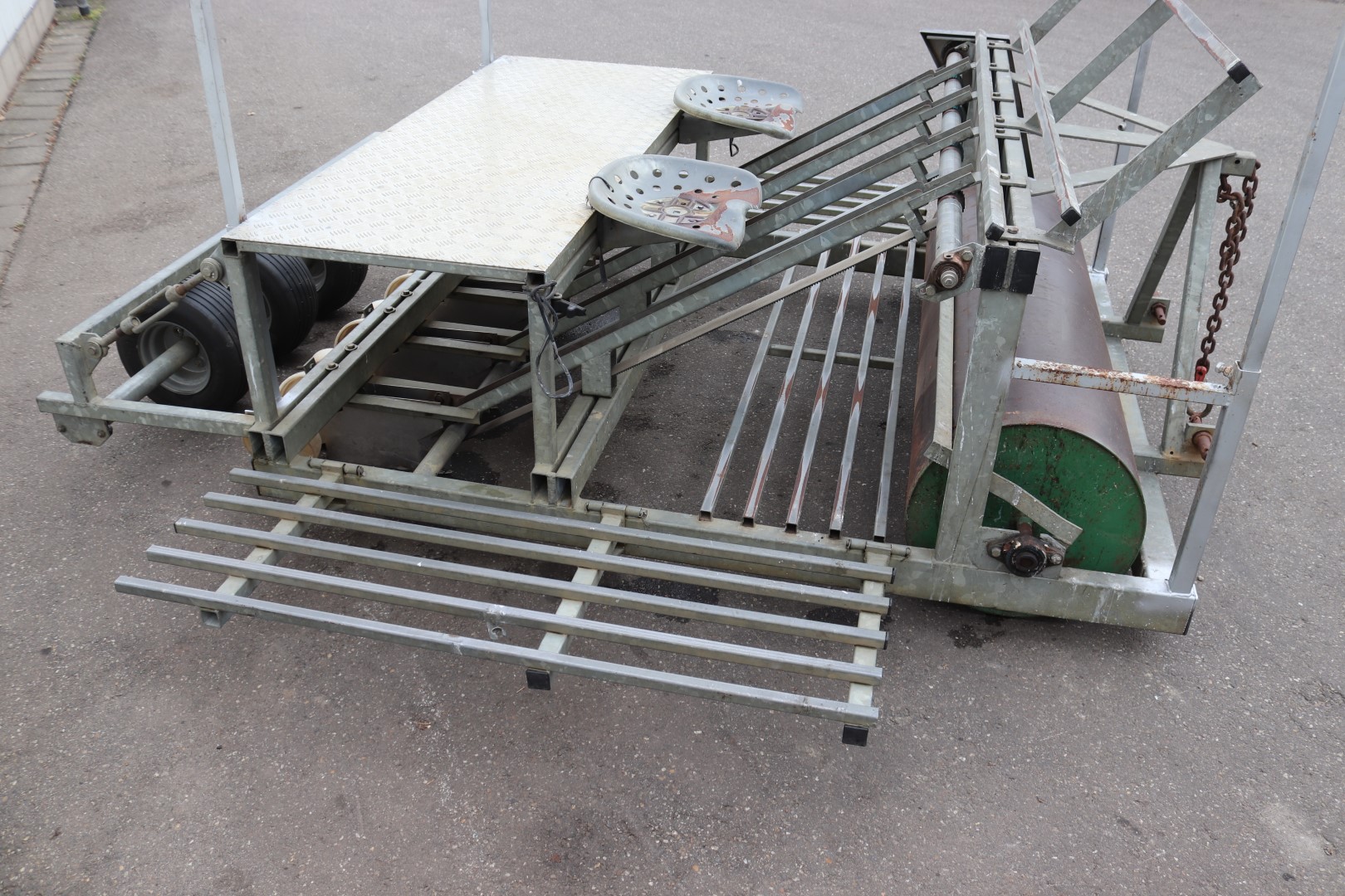 Van den Beucken planting machine transplanter for soilblocks 4 rows