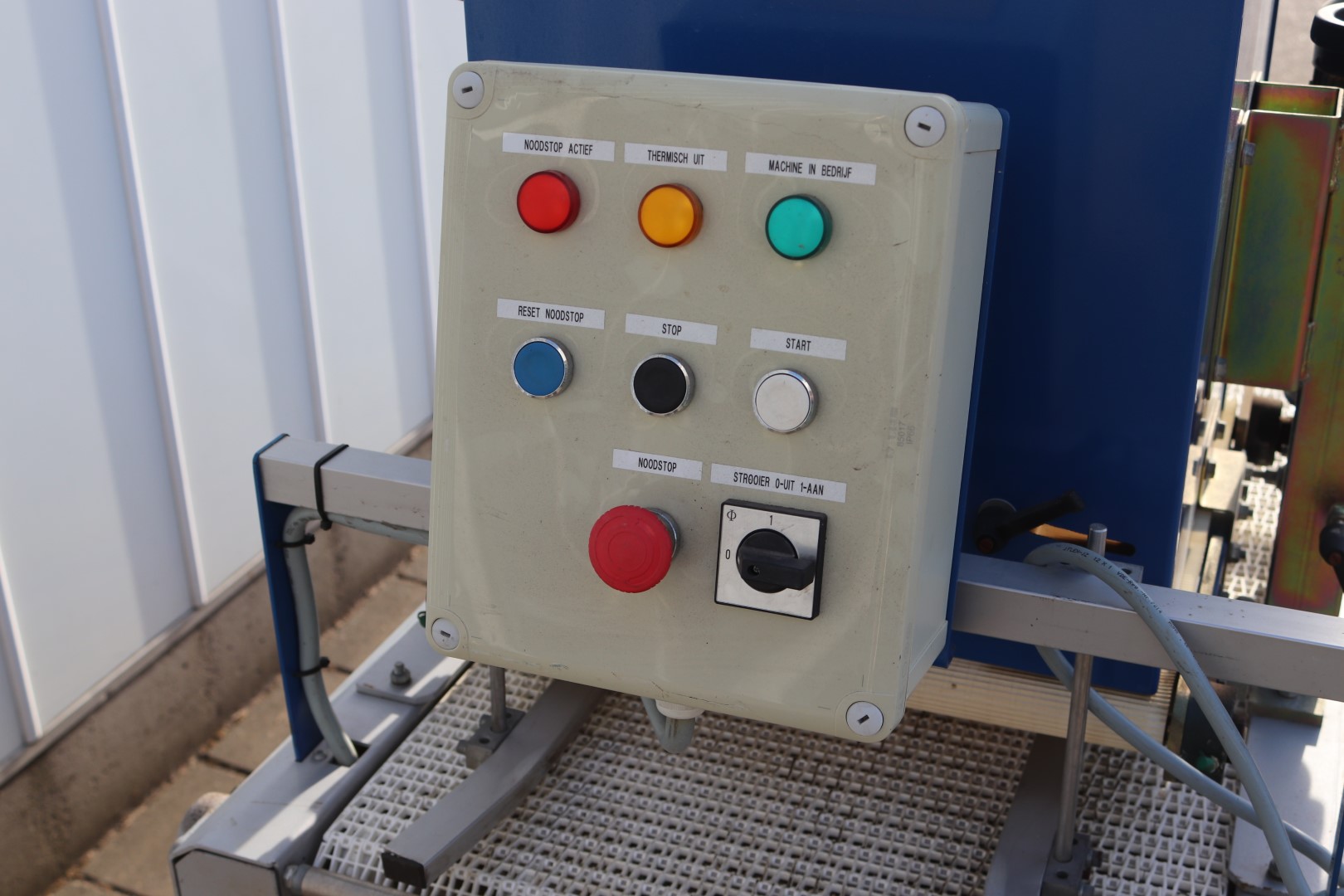 Укладка вермикулита Visser VT 450 для лотков