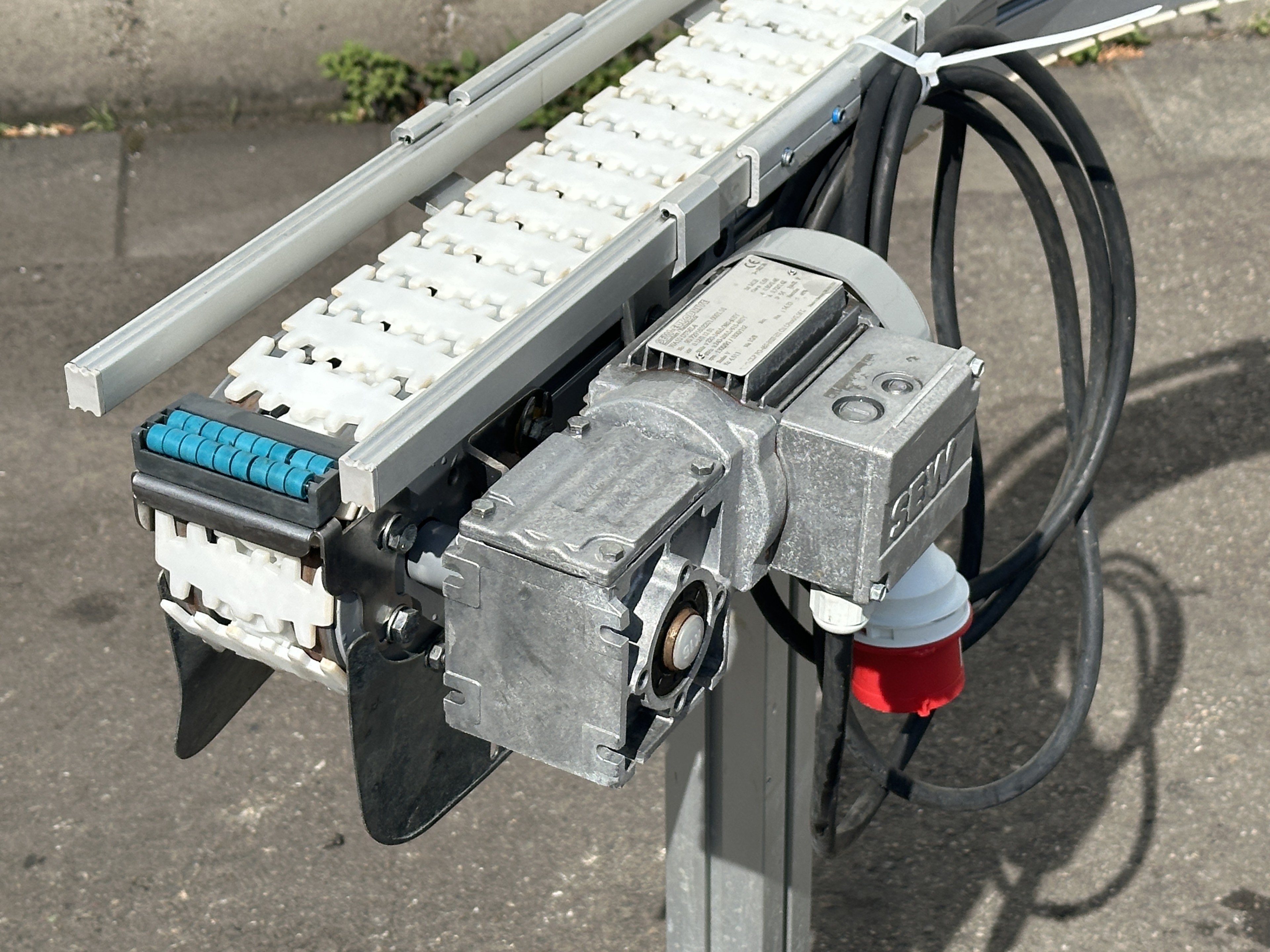 Flexlink конвейер S-образный 2 x 90° ширина 8,5 см