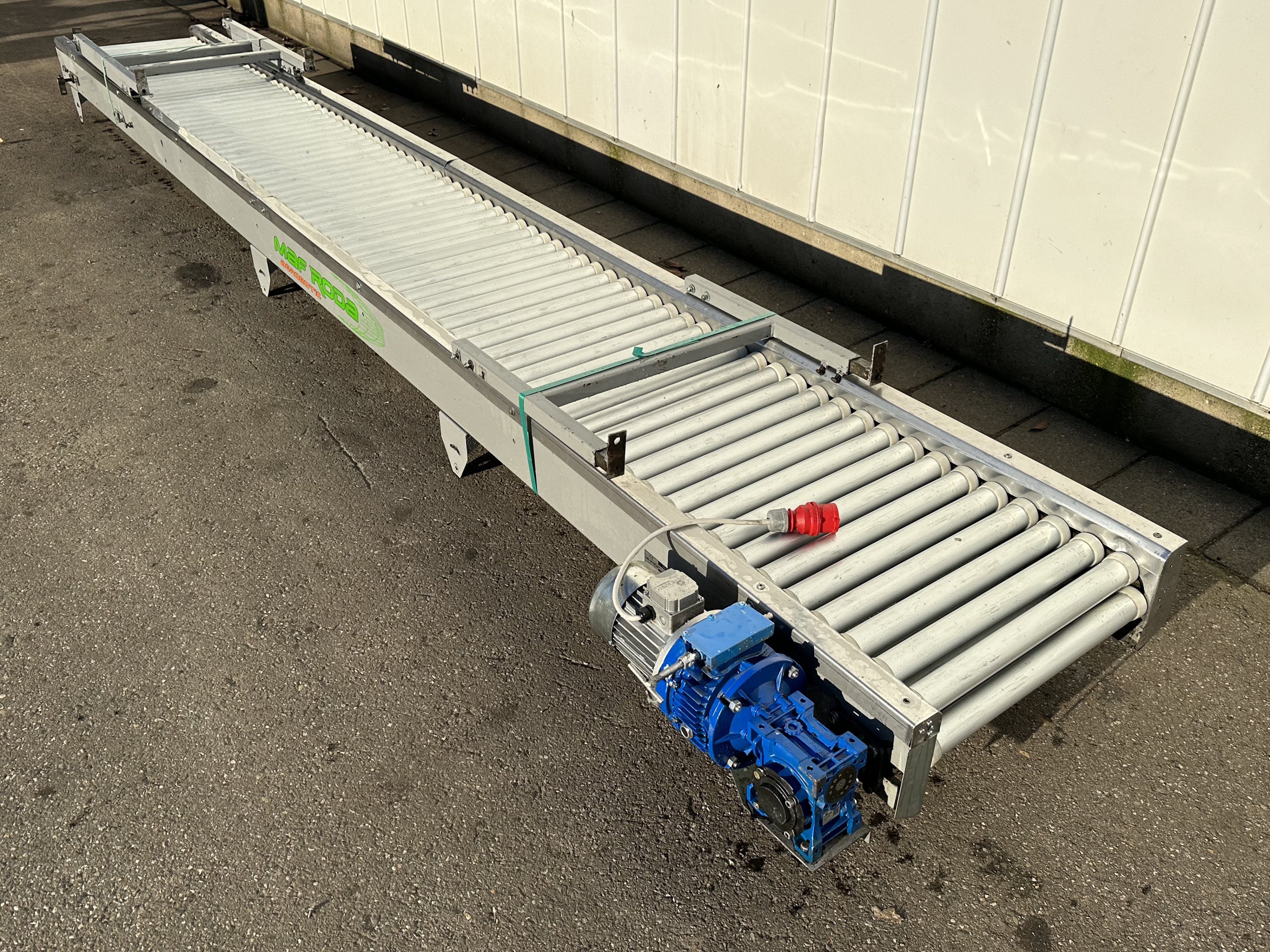 Роликовый инспекционный конвейер Maf Roda 550 x 58 см