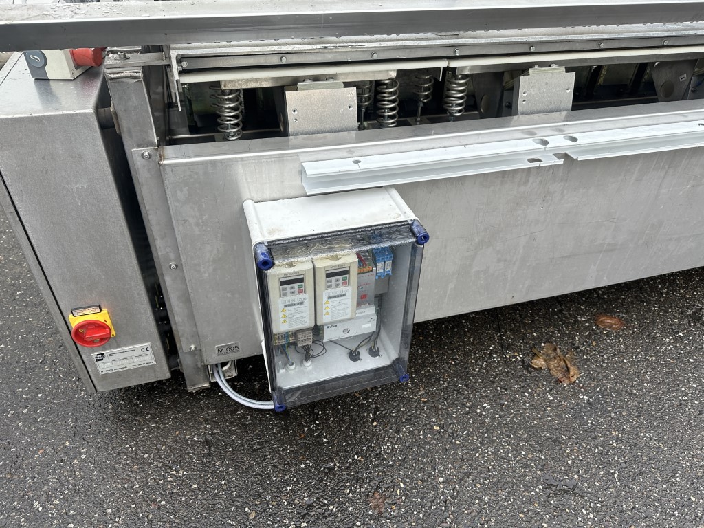 S&B CP 800 / 12 / BP Весовой дозатор с рамой и 3 элеваторами подающие конвейеры