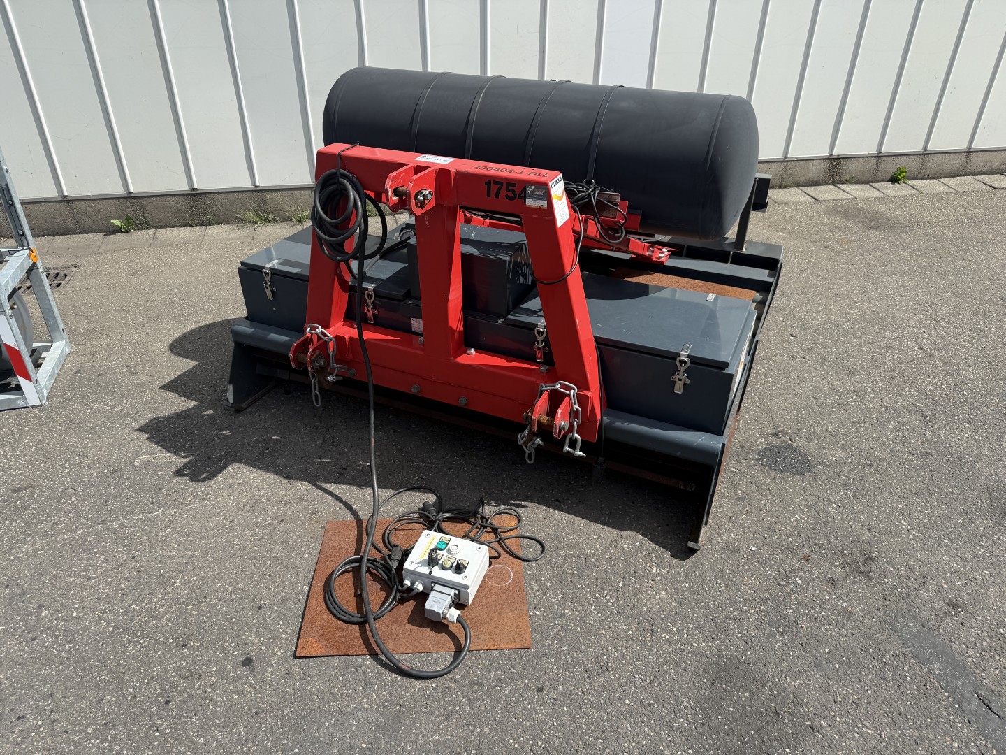Hoaf KB 1.8 ���������� ����� 180 �� � 3 �������� ���������