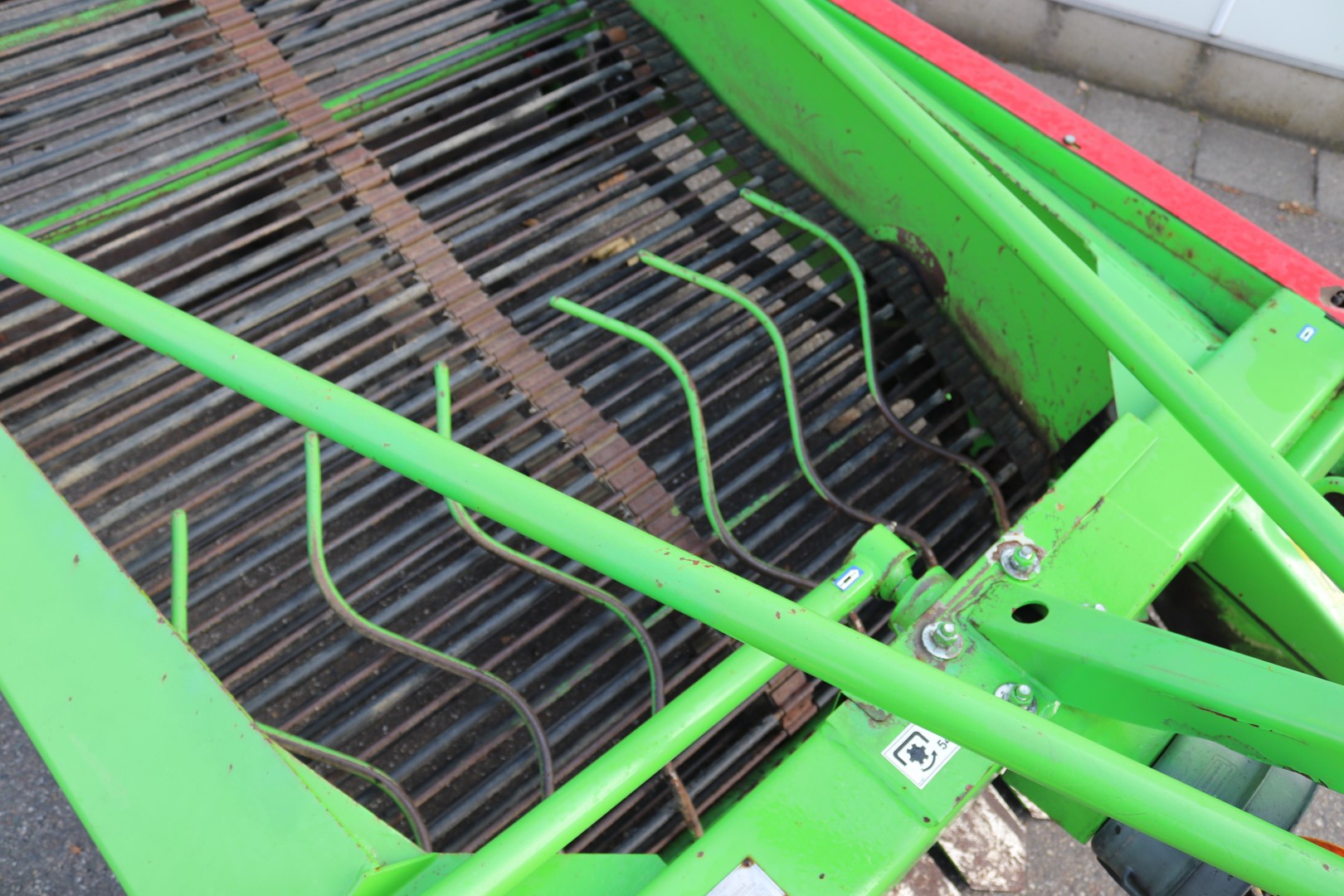 Keulmac 2 row windrower for potatoes