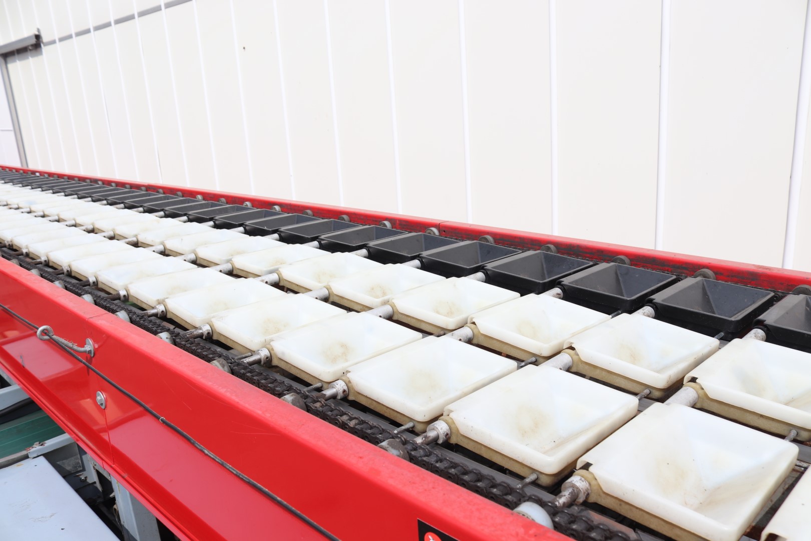Aweta G3-8+1 weight sorting machine