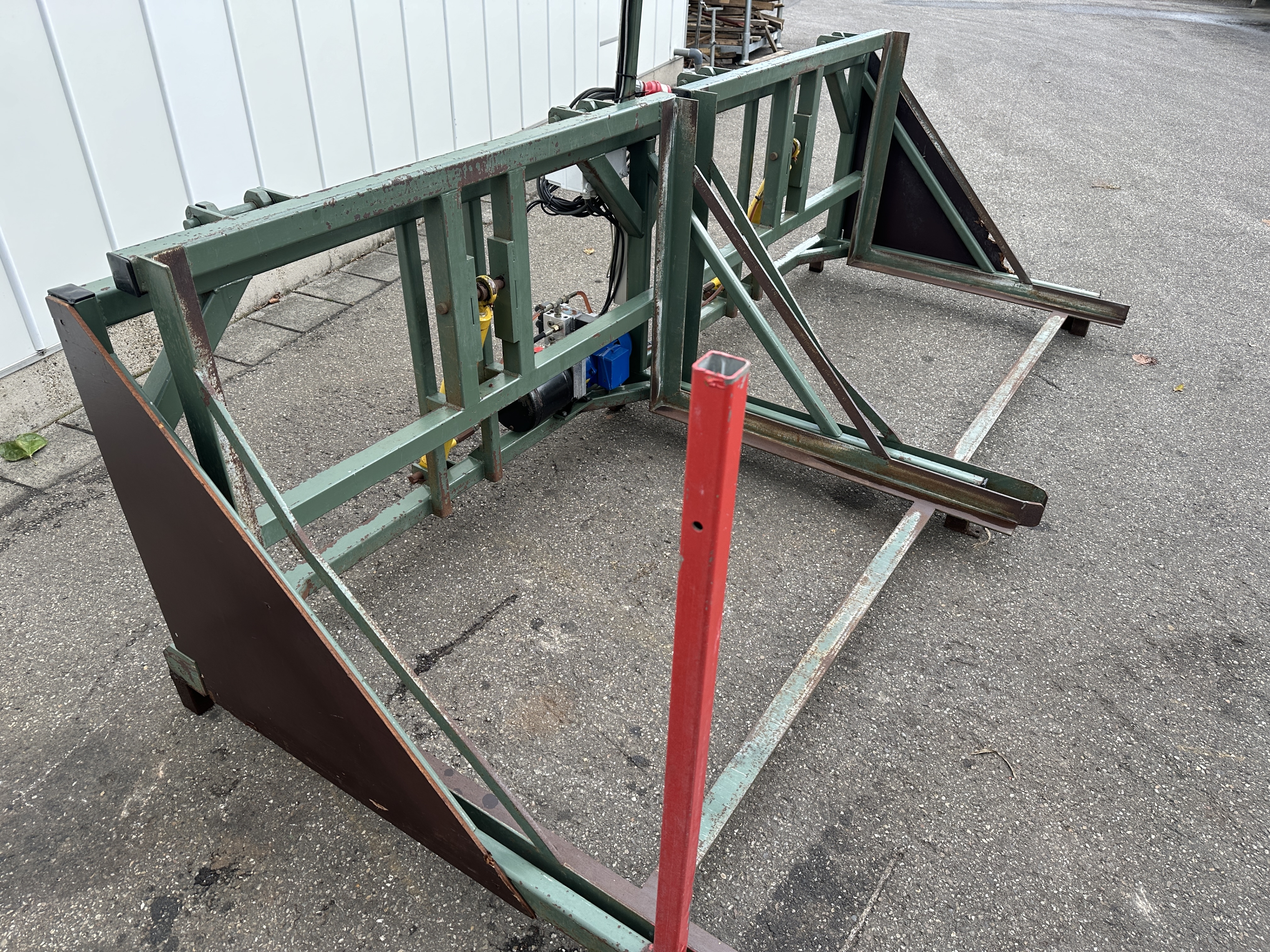 Compas 150 cm Наполнитель контейнеров наклонное ярмо