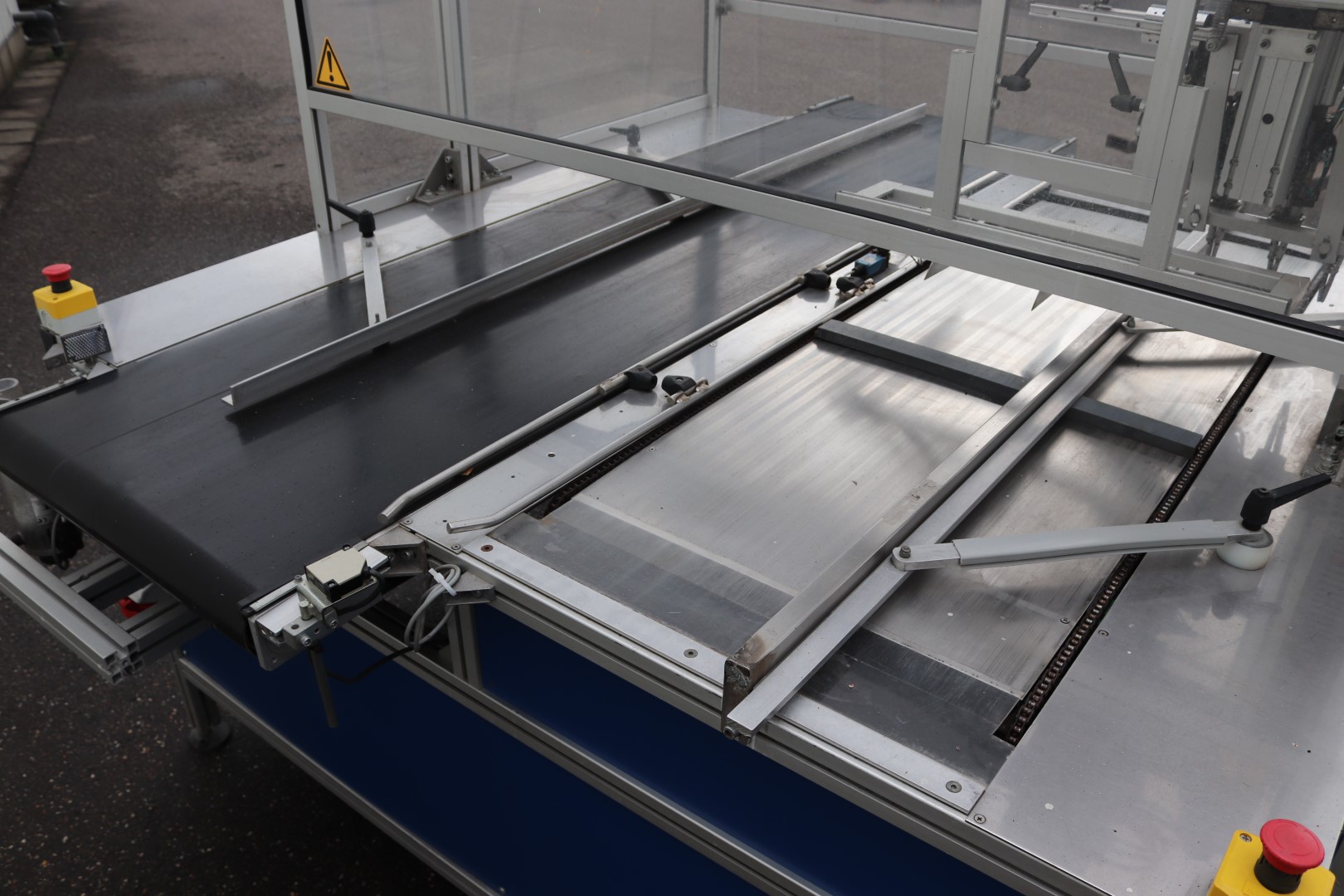 Visser Pic-O-Mat PC-9 transplanter for plugs