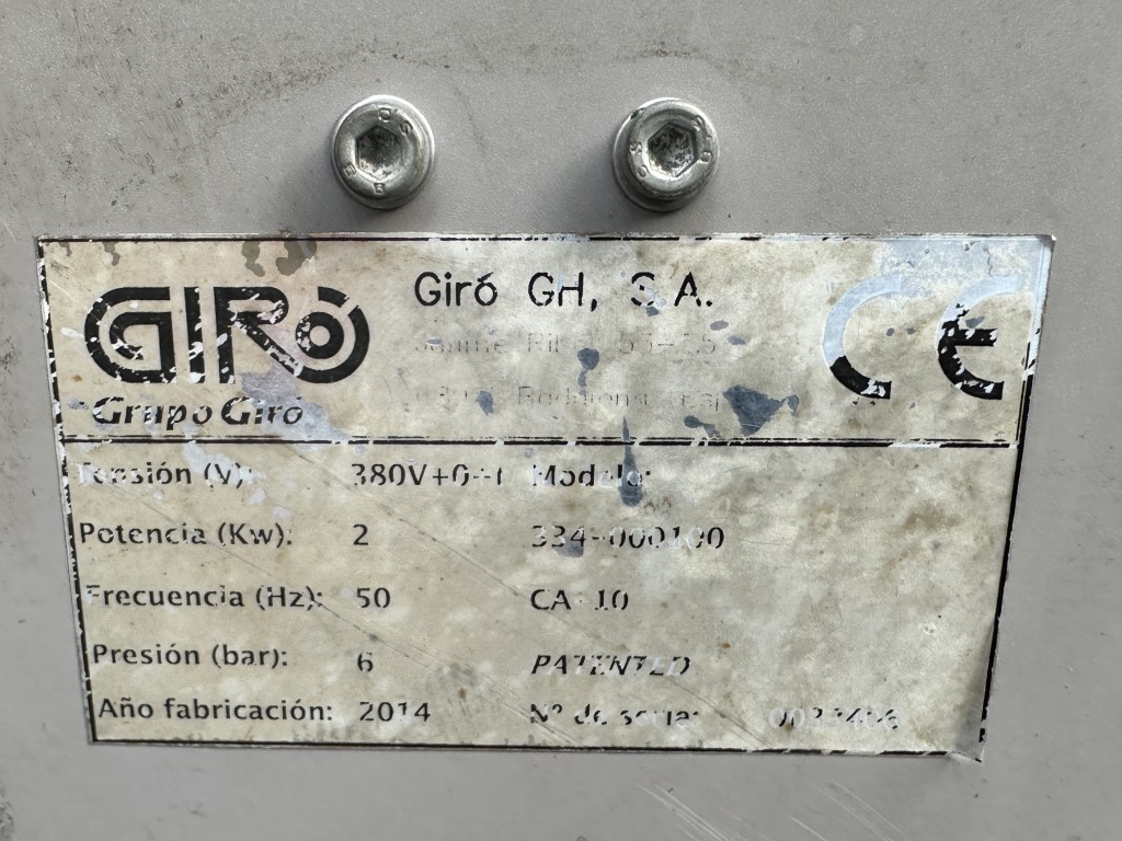 Giro CA-10 ������ ��� �������� � ����� � �������������� ���������