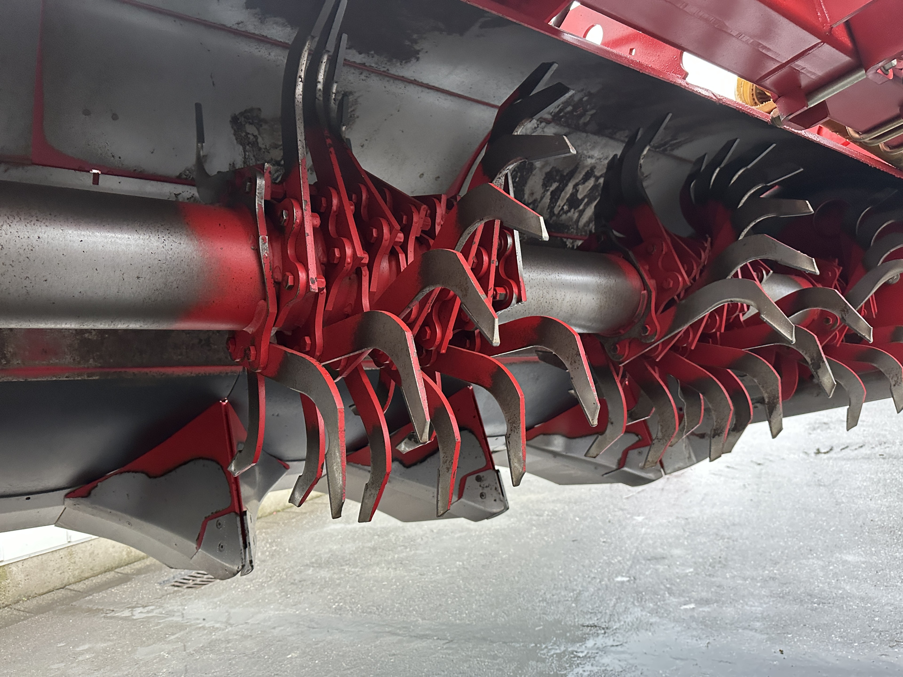 Grimme GF400 Грядо-/гребнеобразователь 4 x 75 см, с формирователями холмов из нержавеющей стали.