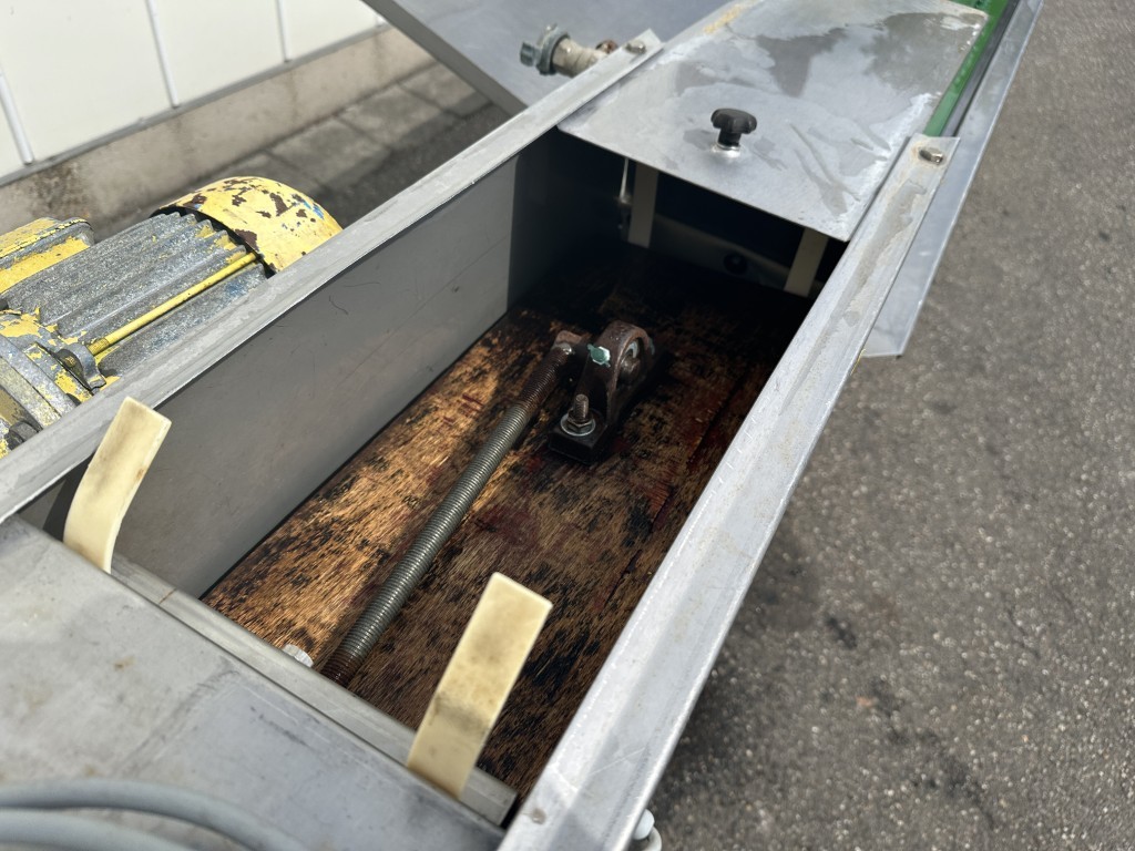 Christiaens Машина для мытья и обрезки спаржи