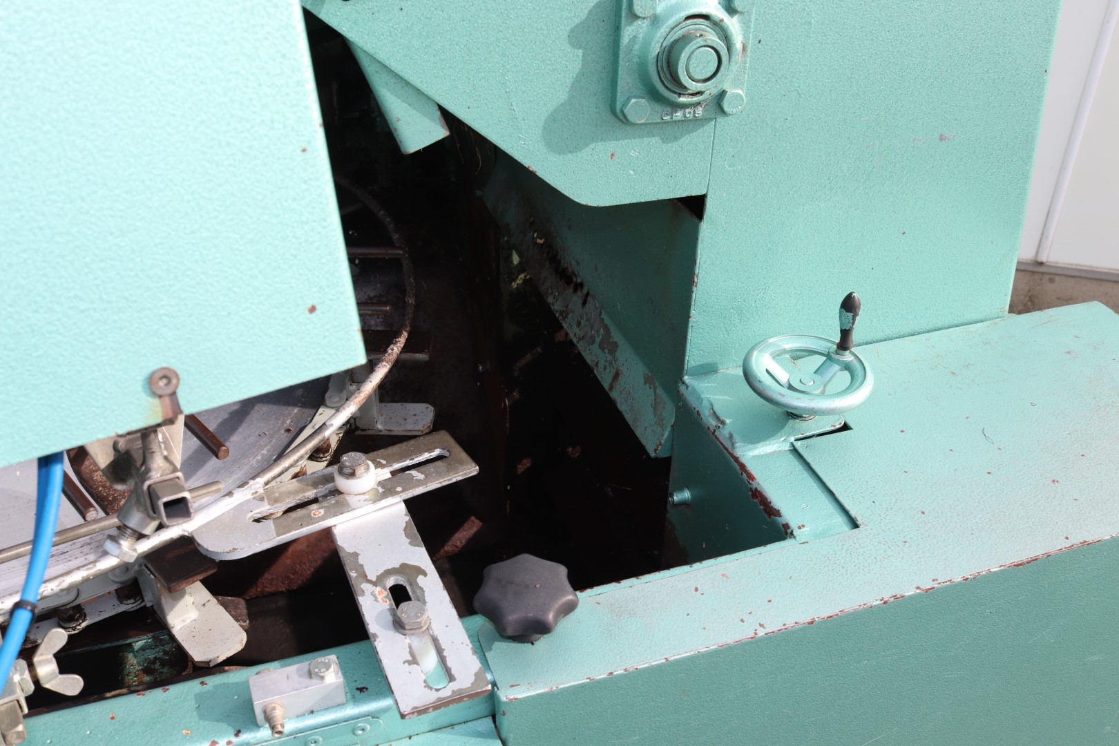 Heto H14 potting machine with potdispenser