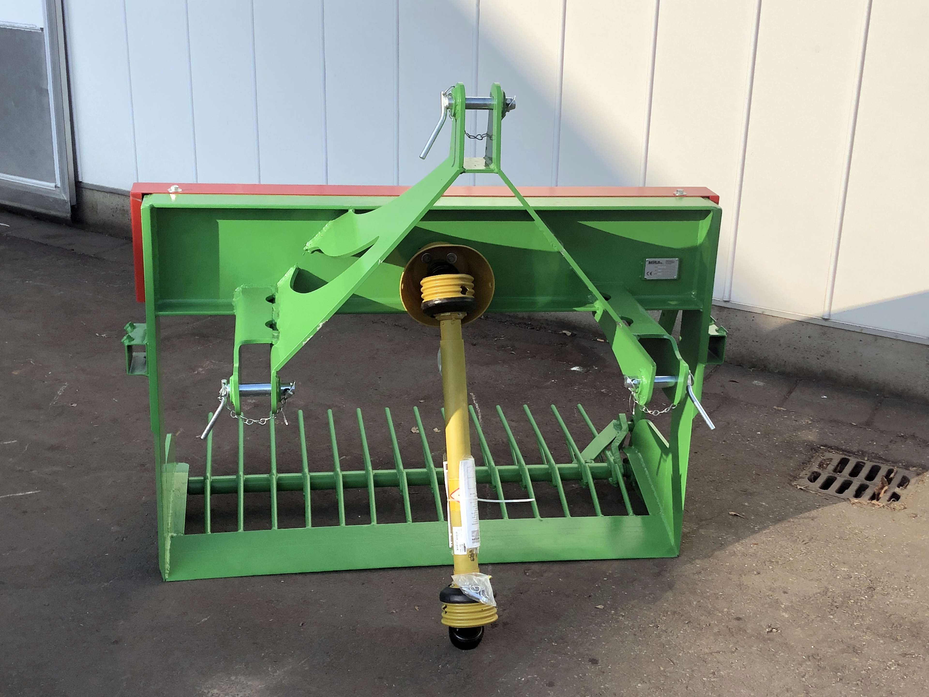Basrijs 135 cm ������������ ���������� ����a ���������, �����