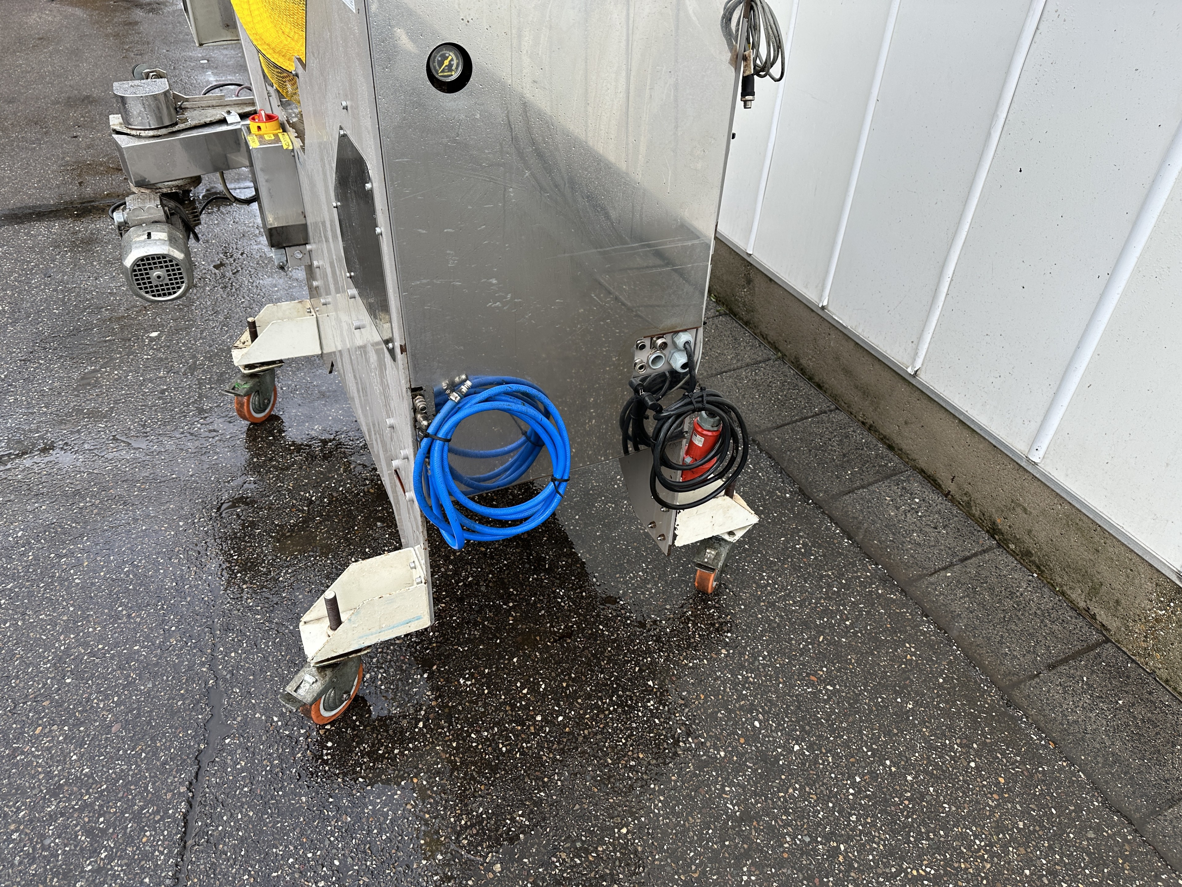Giro CA-9 ������ ��� �������� � ����� � �������������� ���������