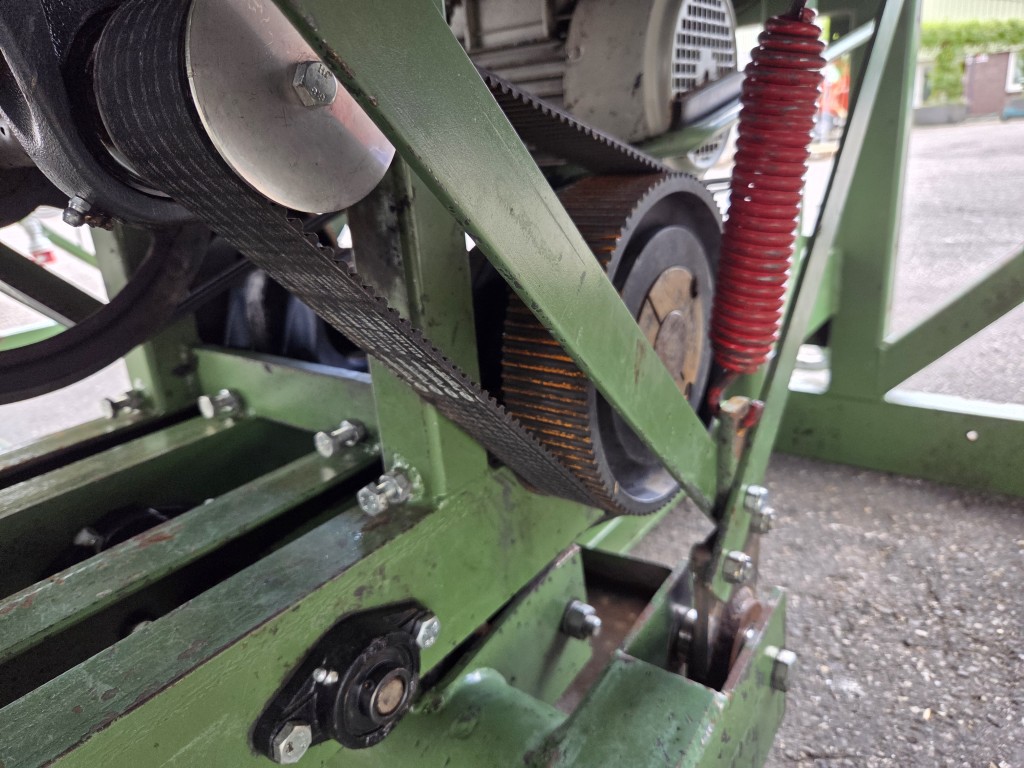 Schouten SM-2x60/4x135 �����a ��� ���������� ��������� ������ 120 �� � ��������������� �������������.